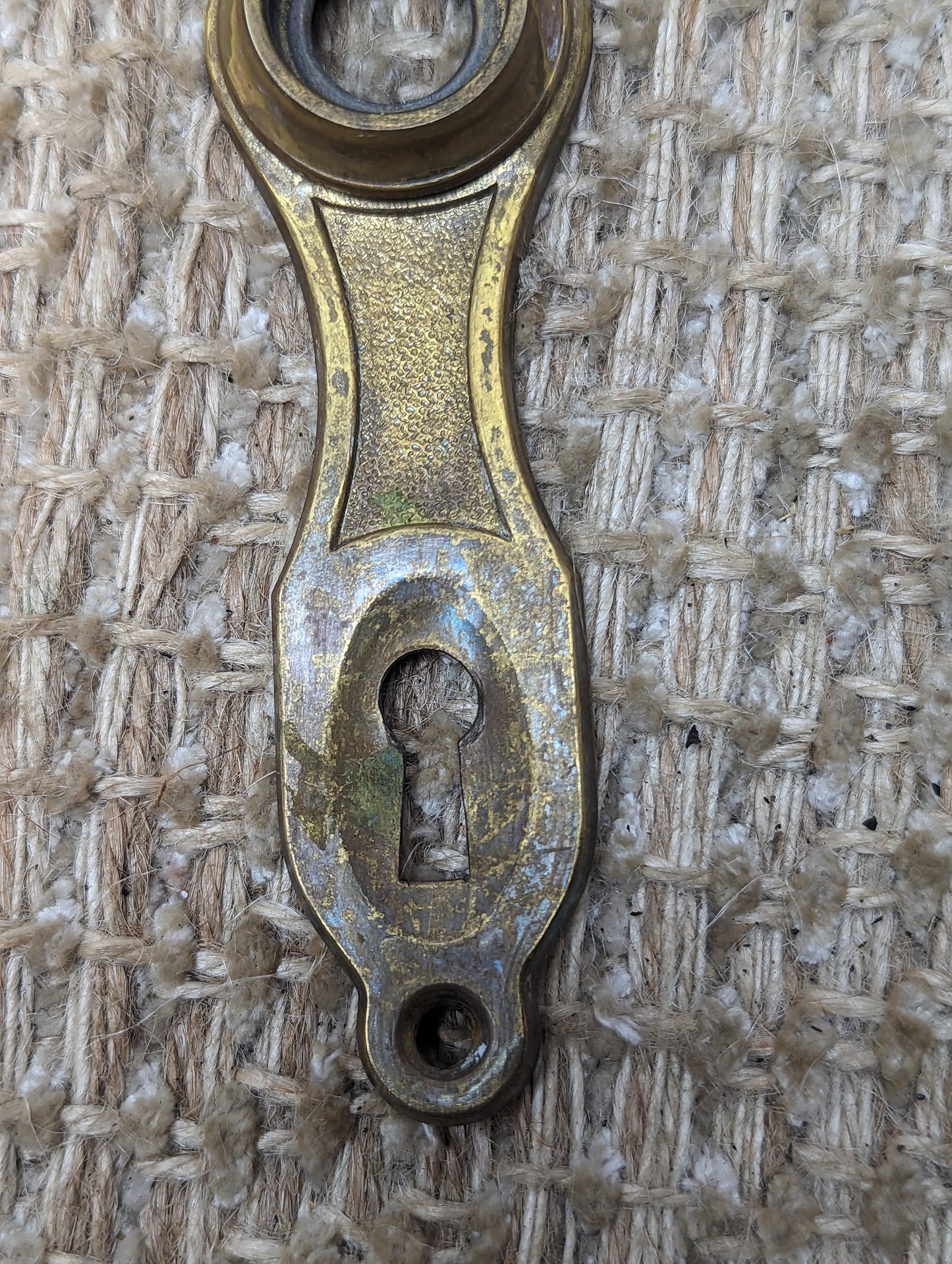1 1/4" x 4 15/16" Antique Stamped Brass Door Knob Plate