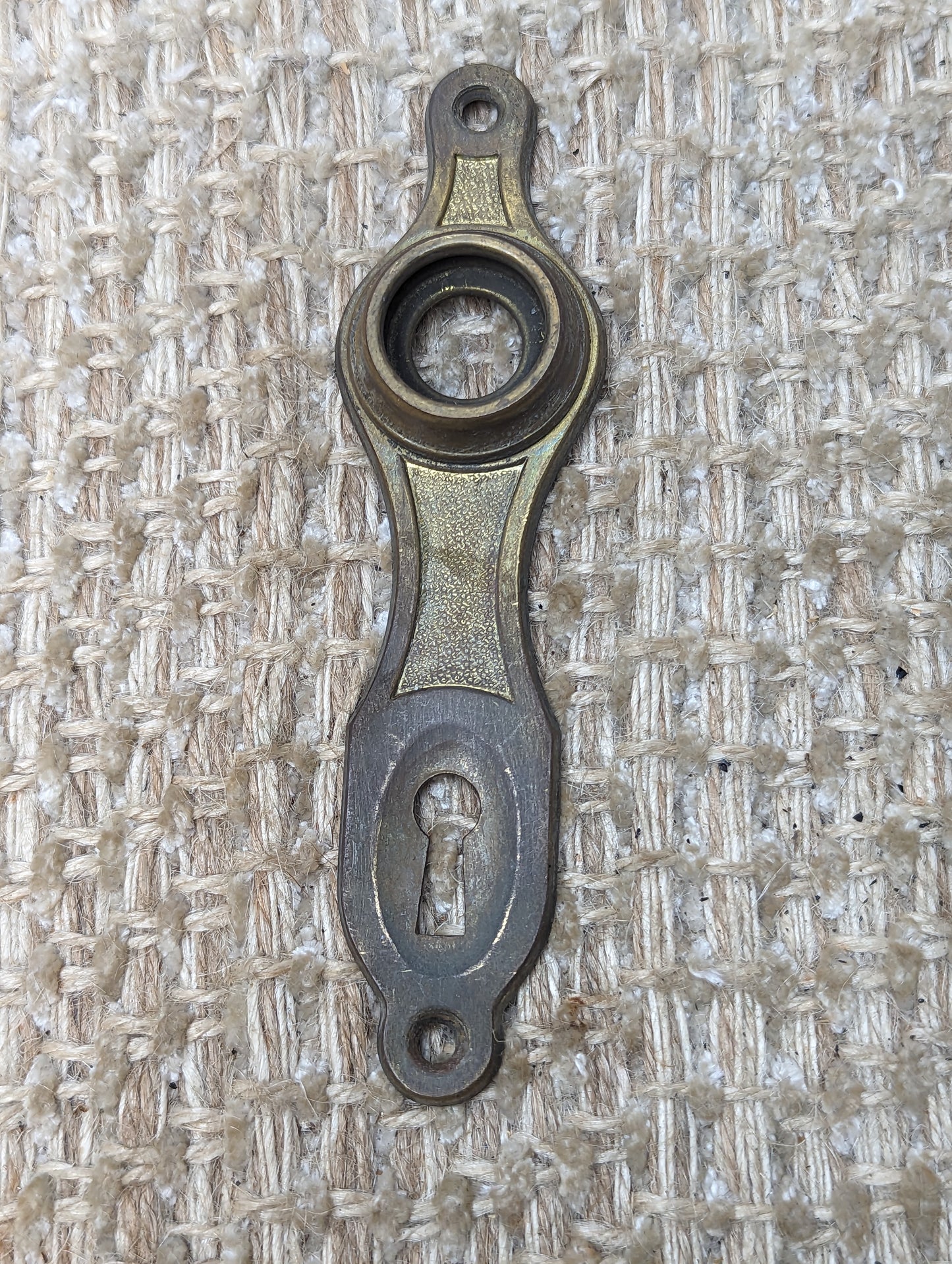 1 1/4" x 4 15/16" Antique Stamped Brass Door Knob Plate