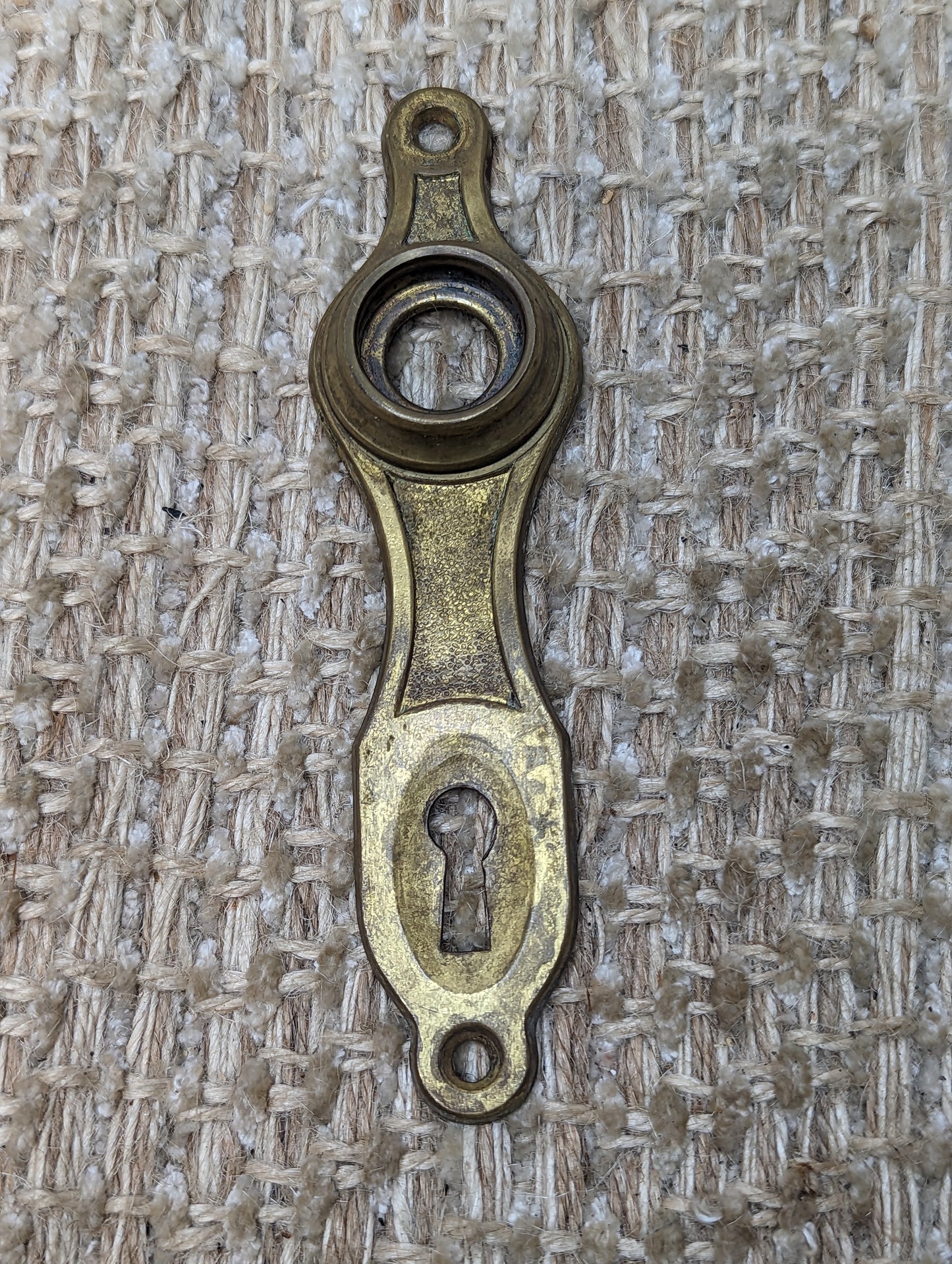 1 1/4" x 4 15/16" Antique Stamped Brass Door Knob Plate