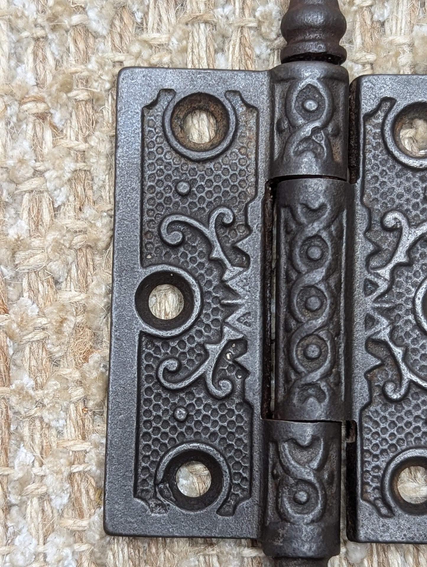 2 1/2" x 3" Antique Decorative Cast Iron Steeple Tip Hinge