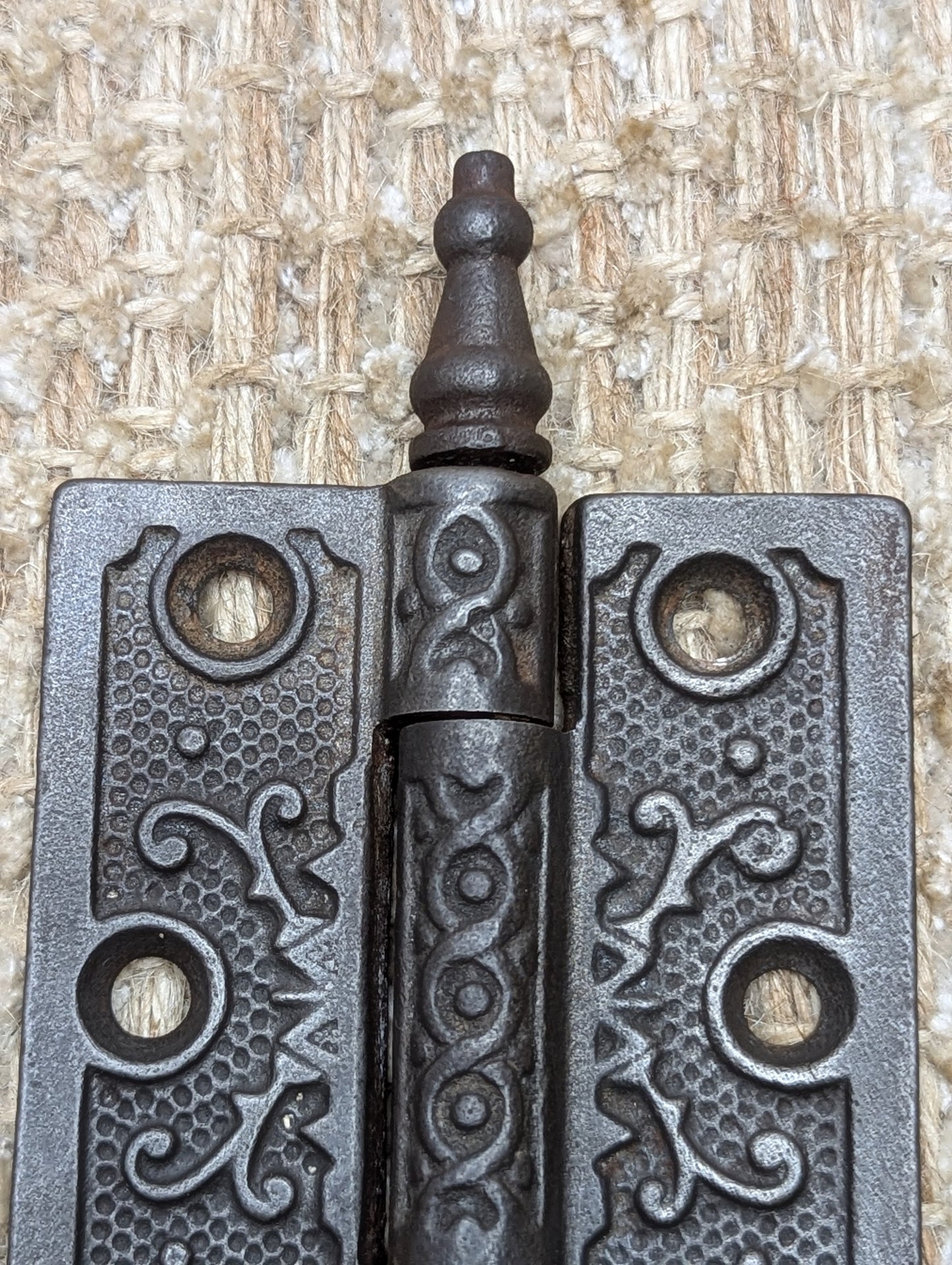 2 1/2" x 3" Antique Decorative Cast Iron Steeple Tip Hinge