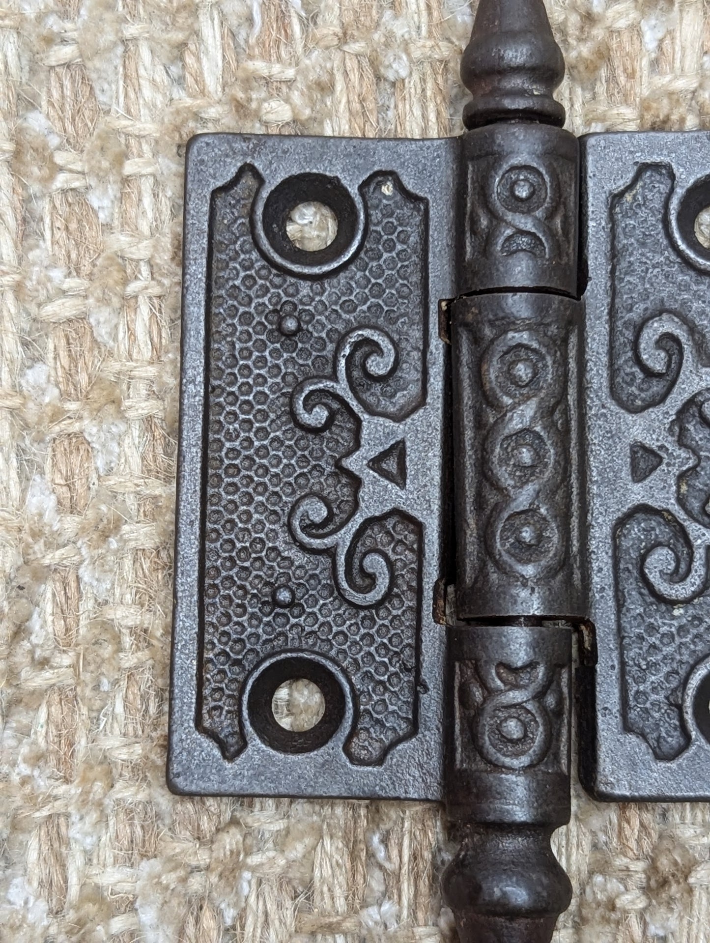 2 1/2" x 2 1/2" Antique Decorative Cast Iron Steeple Tip Hinge