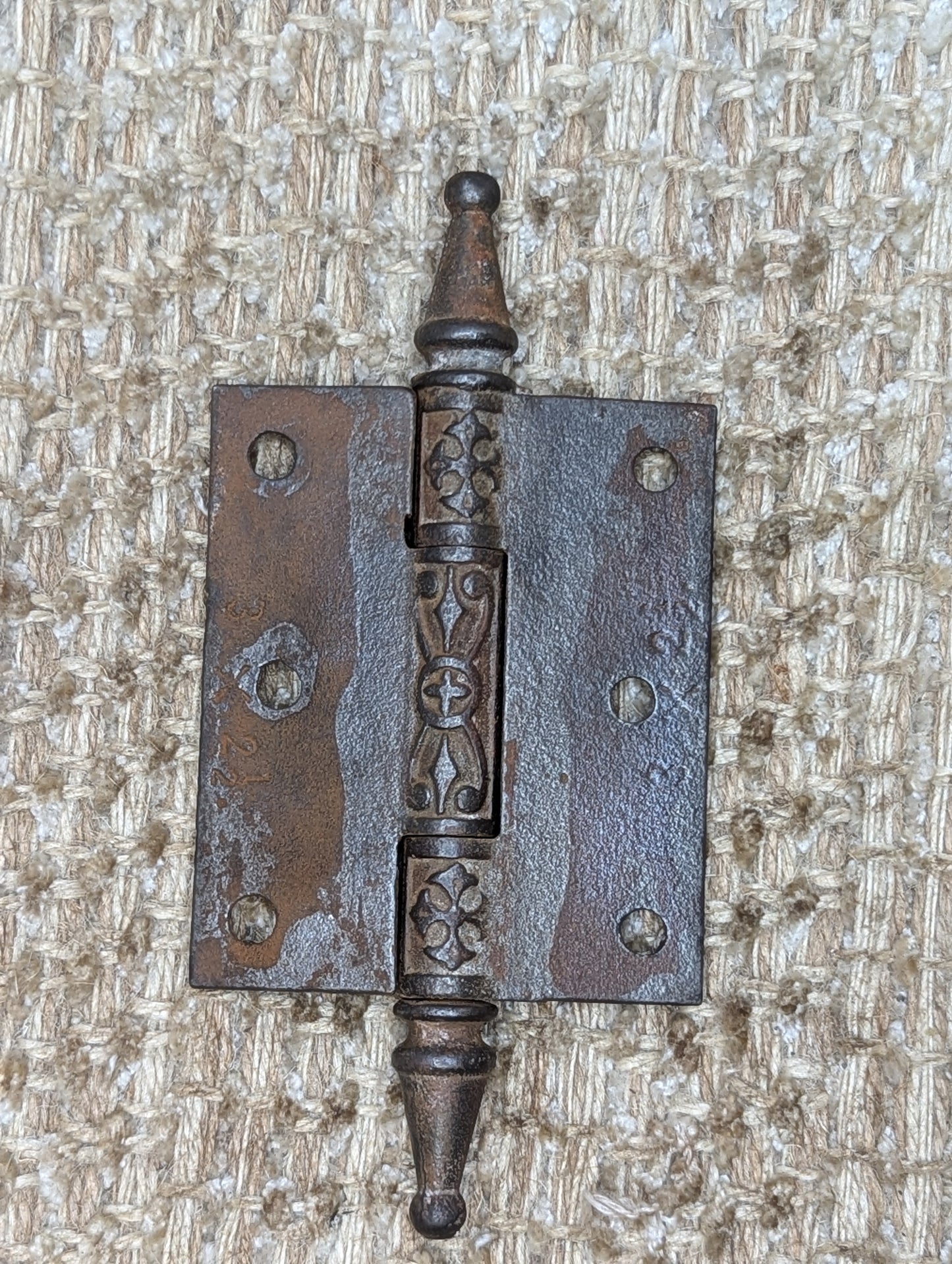 2 1/2" x 3" Antique Decorative Cast Iron Steeple Tip Hinge