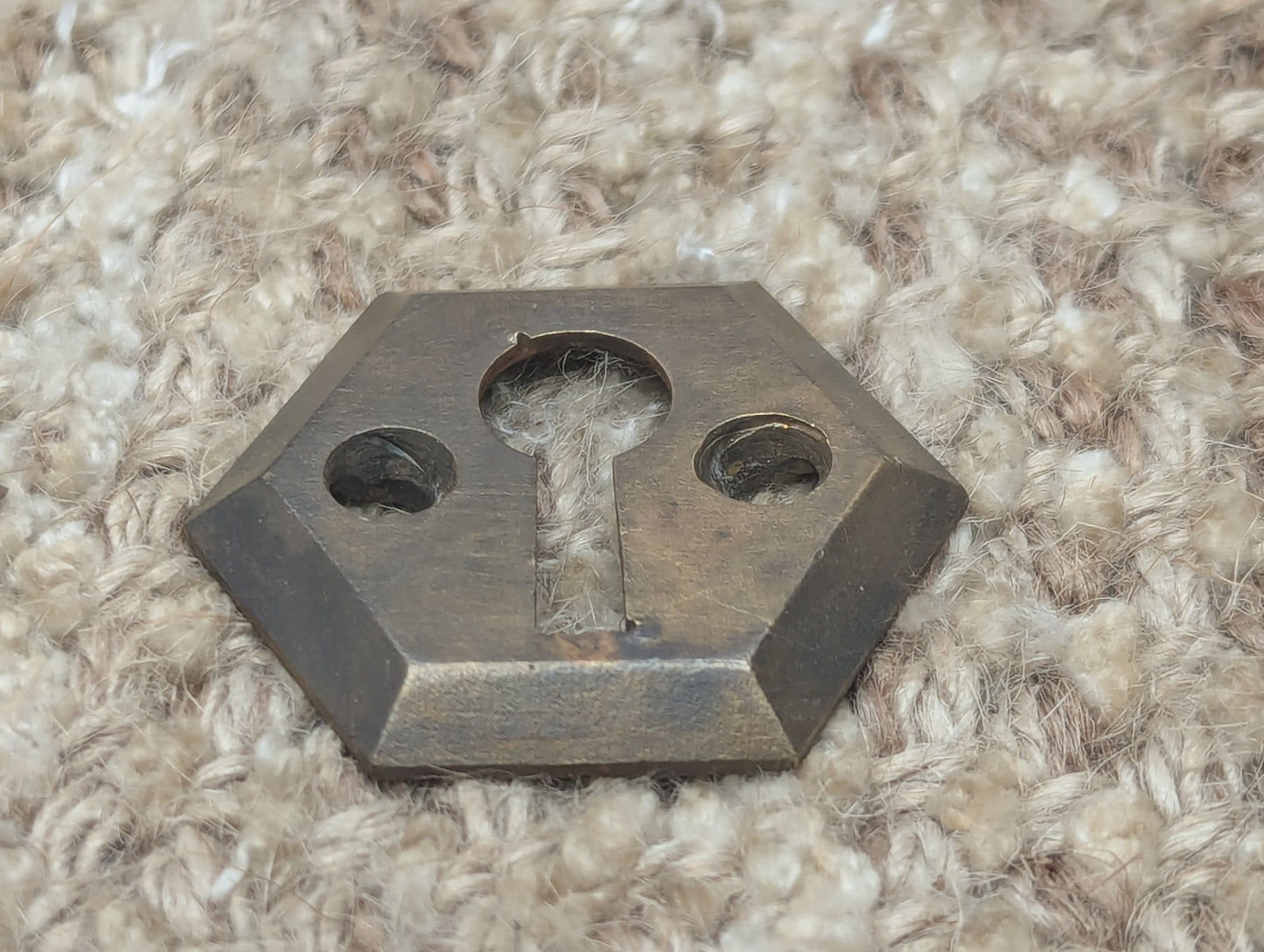 Antique Hexagon Shaped Brass Bronze Key Hole Cover Escutcheon