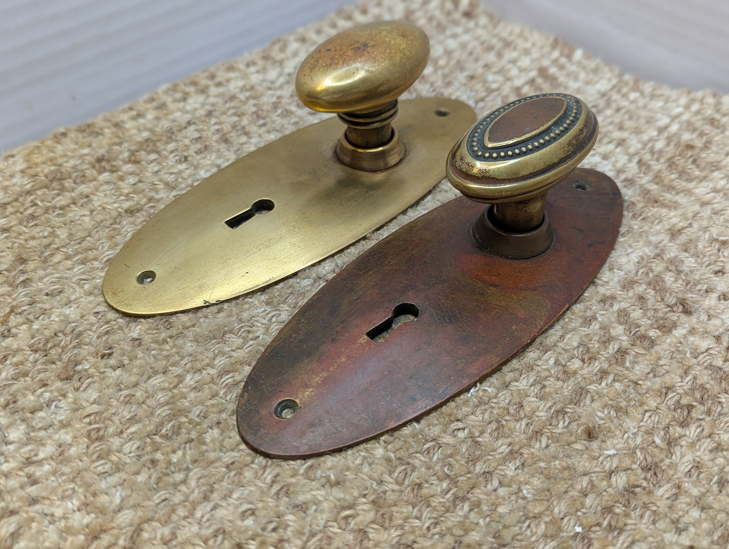 Antique Oval Brass Door Knobs And Cast Brass Door Plates