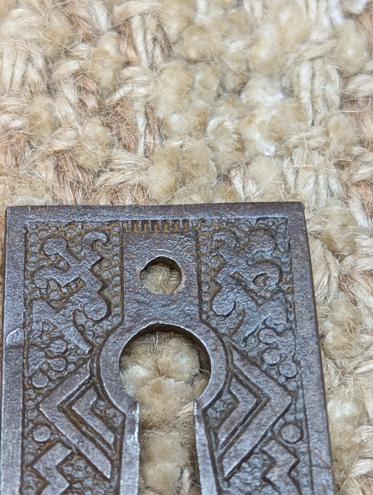 Antique Decorative Steel Key Hole Cover Escutcheon