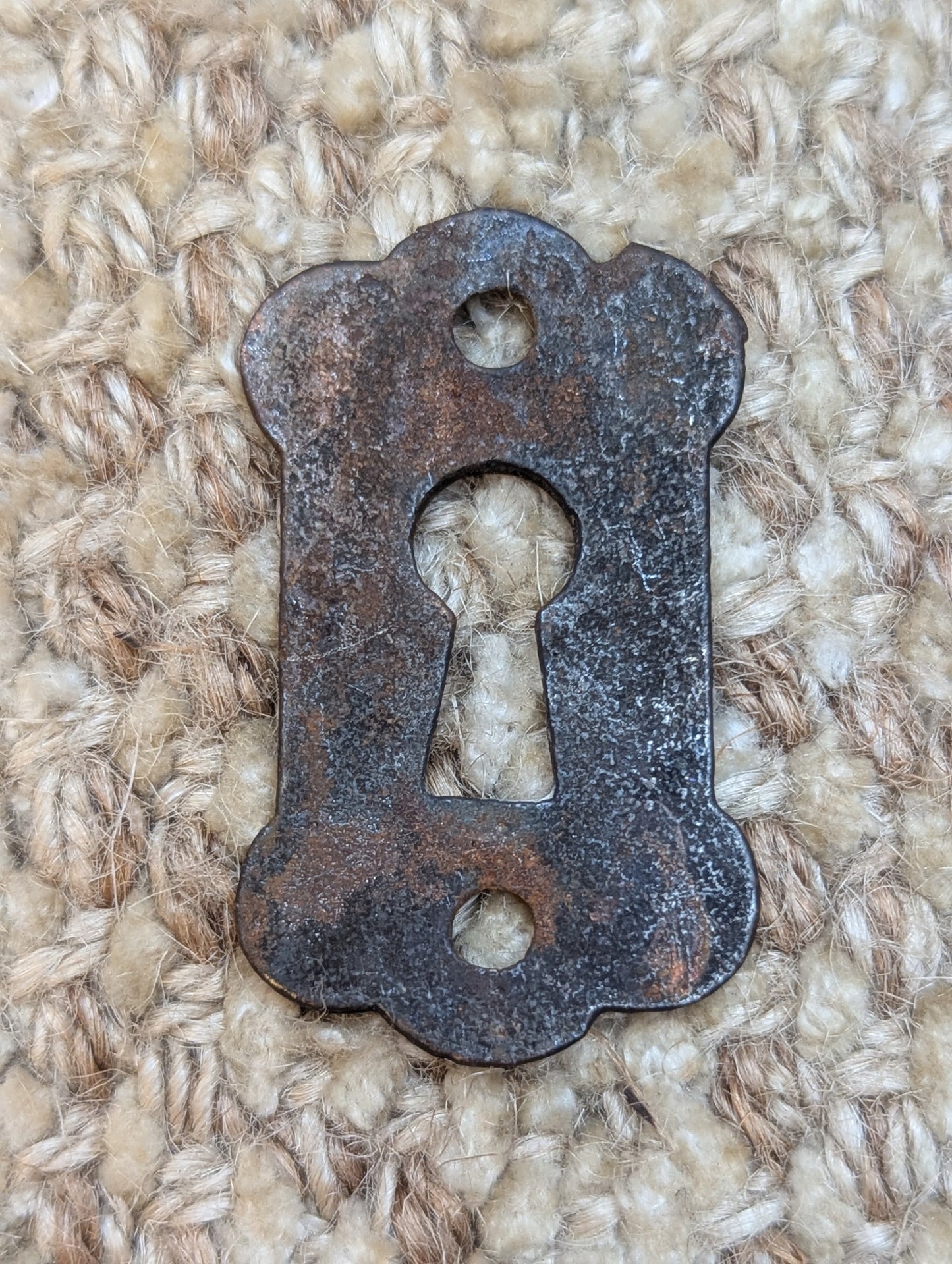 Antique Decorative Steel Key Hole Cover Escutcheon