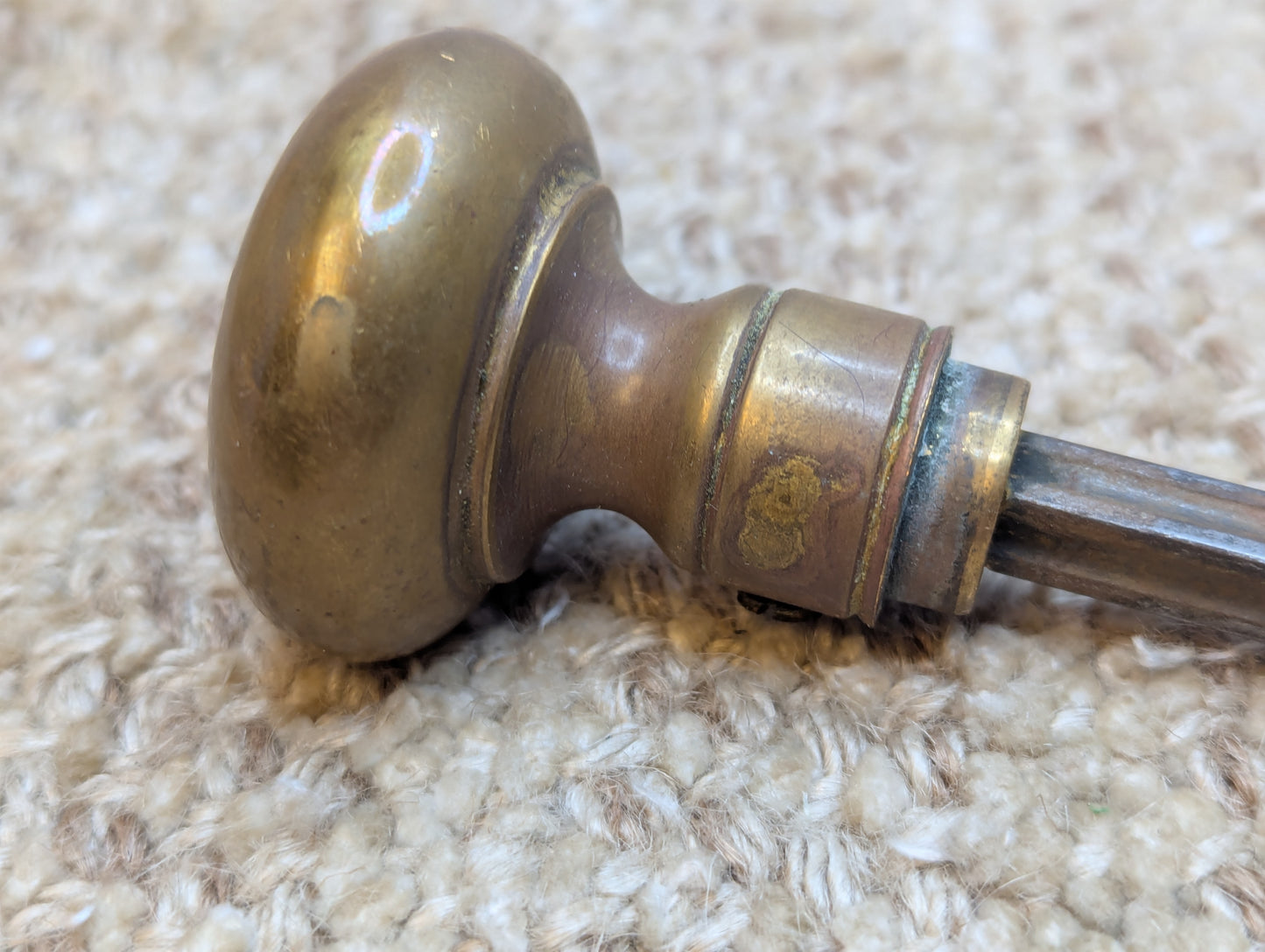 1 3/4" Antique Brass Door Knobs