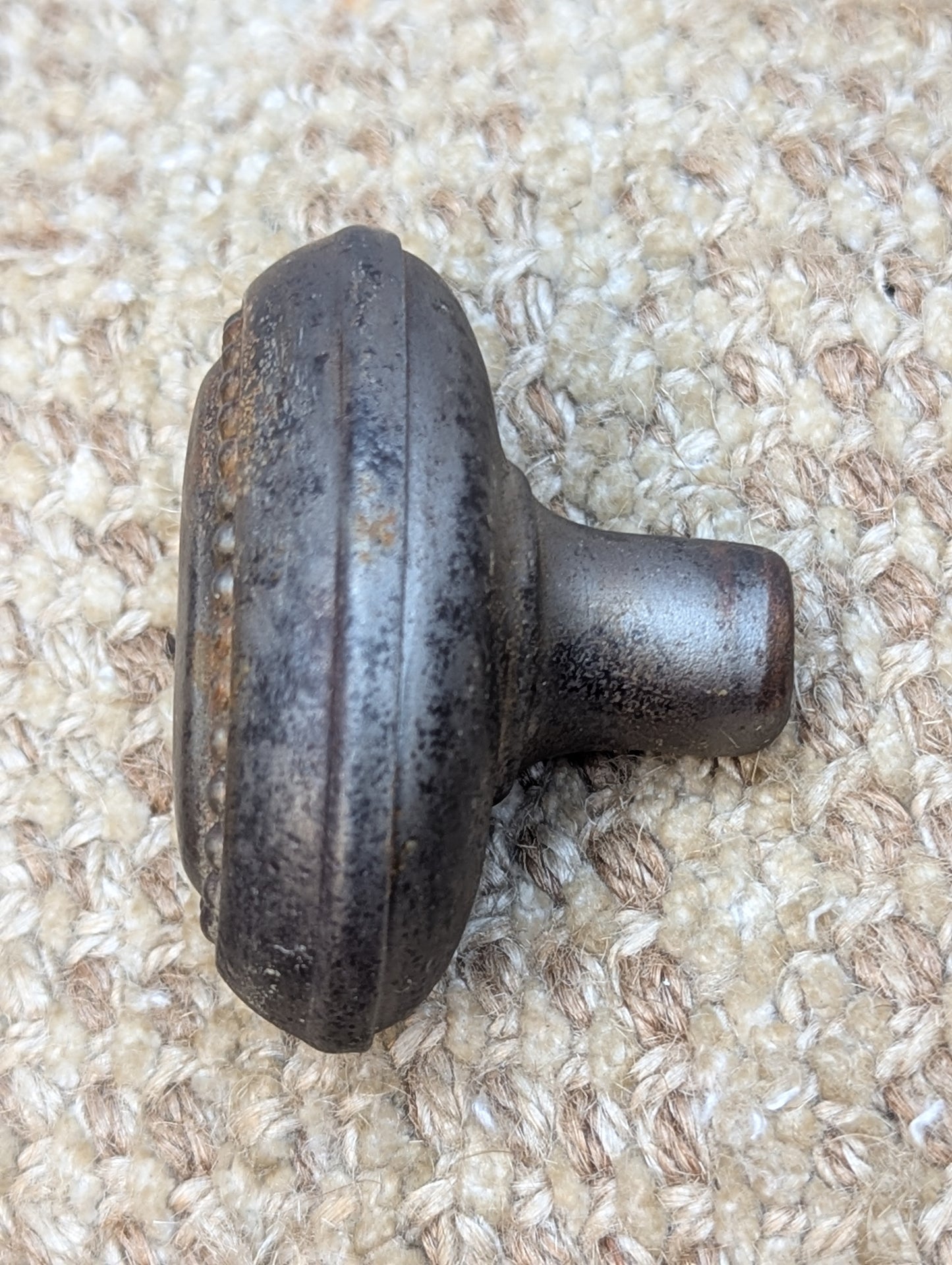 1 1/2 x 2 1/2" Antique Oval Decorative Steel Door Knobs