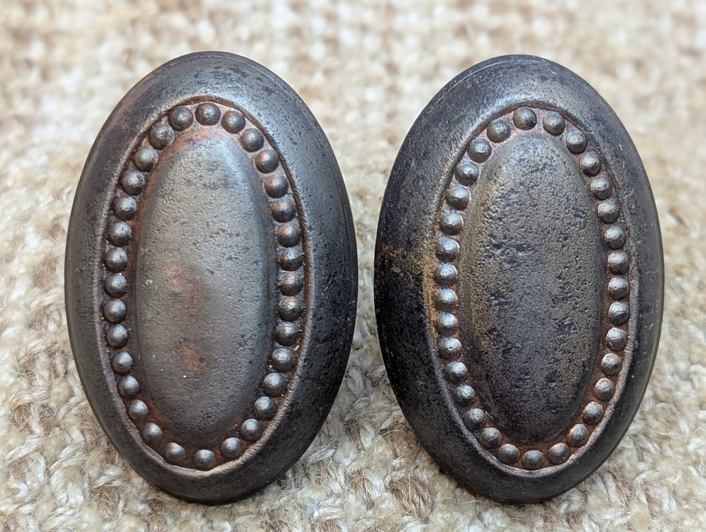 1 1/2 x 2 1/2" Antique Oval Decorative Steel Door Knobs