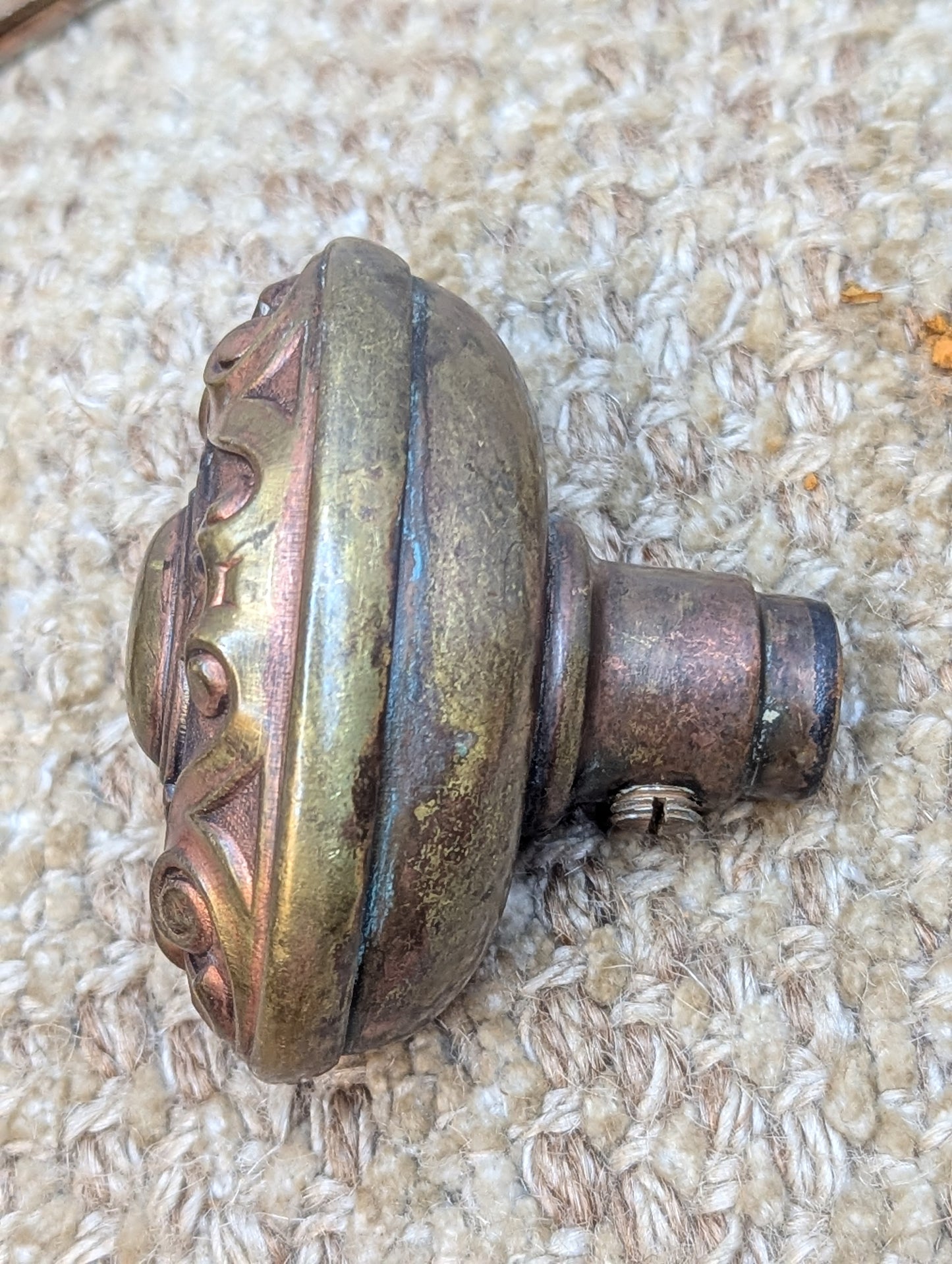 1 3/4 x 2 3/4" Antique Yale & Towne Meridian Oval Decorative Brass Door Knobs