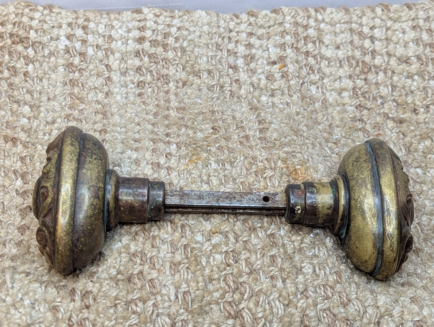 1 3/4 x 2 3/4" Antique Yale & Towne Meridian Oval Decorative Brass Door Knobs