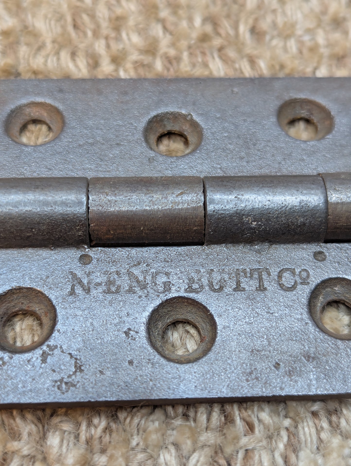 N-ENG BUTT CO 2 5/8" x 4" Antique Cast Iron Butt Hinge Door Hardware