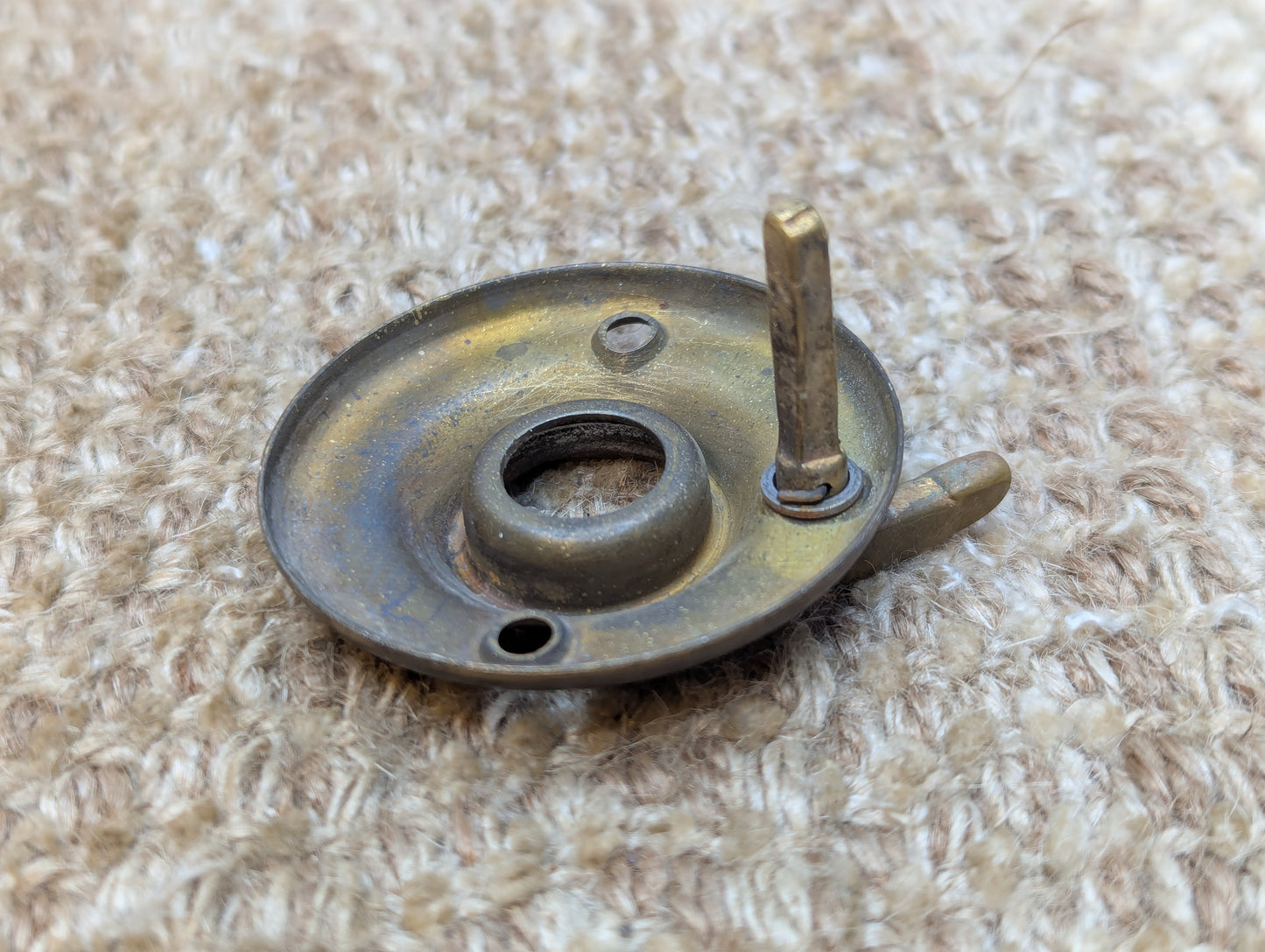 2" Antique Brass Plated Steel Rosette Escutcheon For Door Knob Door Hardware With Thumb Lock