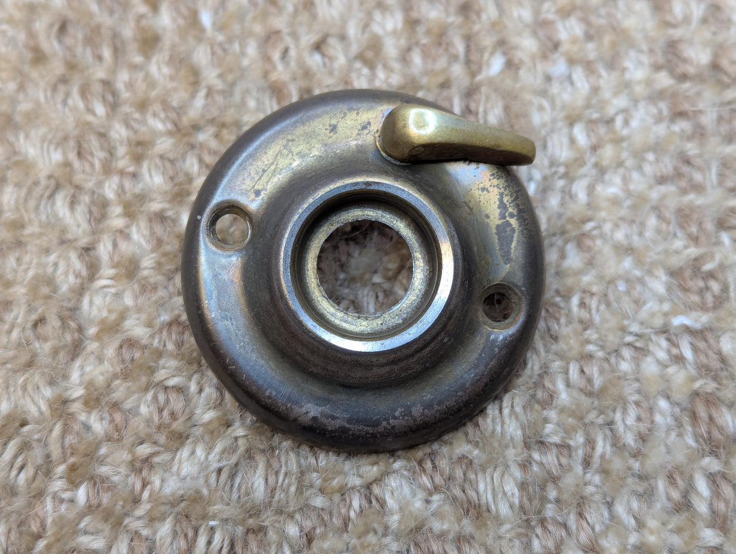 2" Antique Brass Plated Steel Rosette Escutcheon For Door Knob Door Hardware With Thumb Lock
