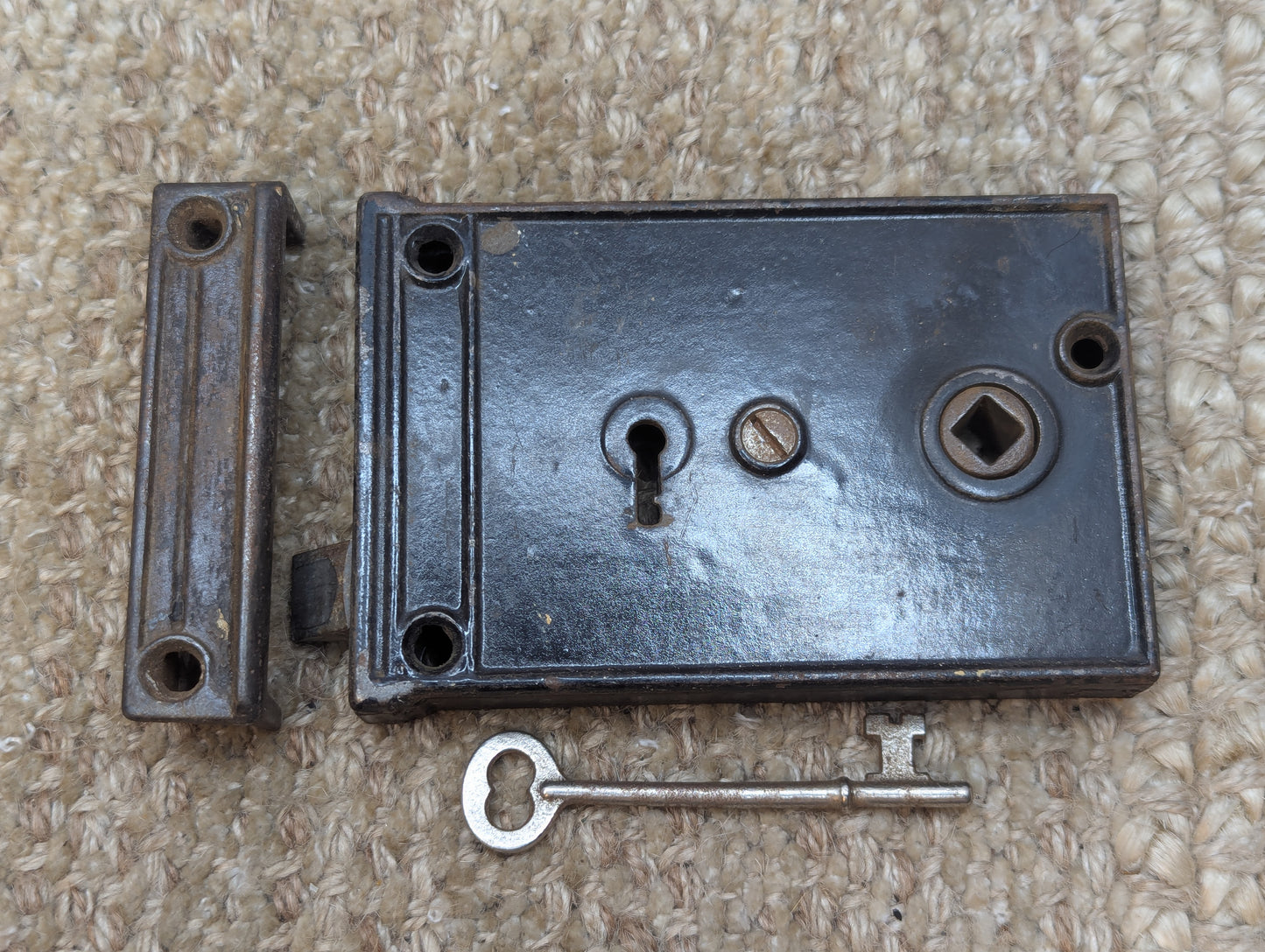 Antique Interior Box Lock Rim Lock Door Hardware With Keeper and Key