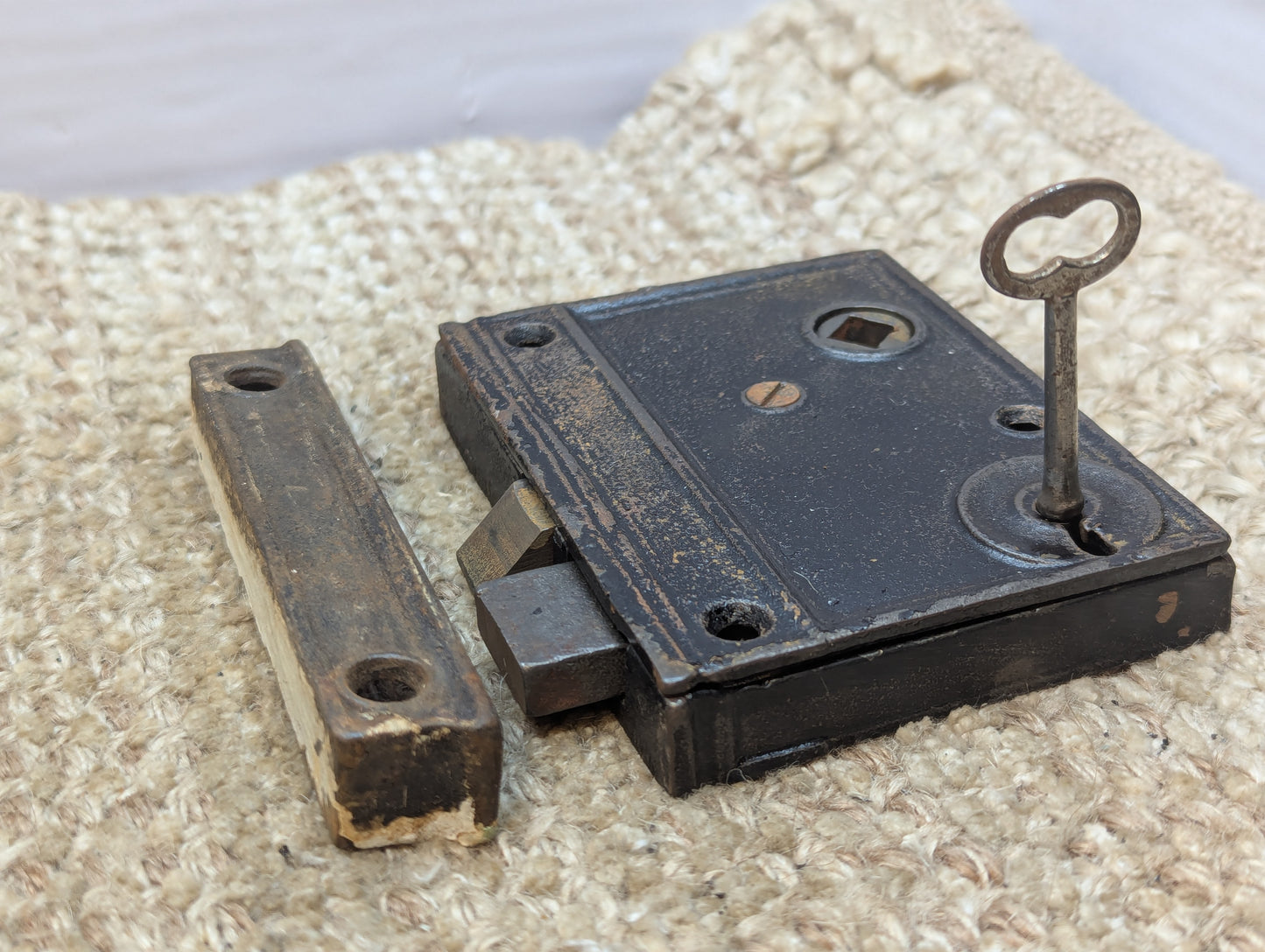Antique Interior Box Lock Rim Lock Door Hardware With Keeper and Key
