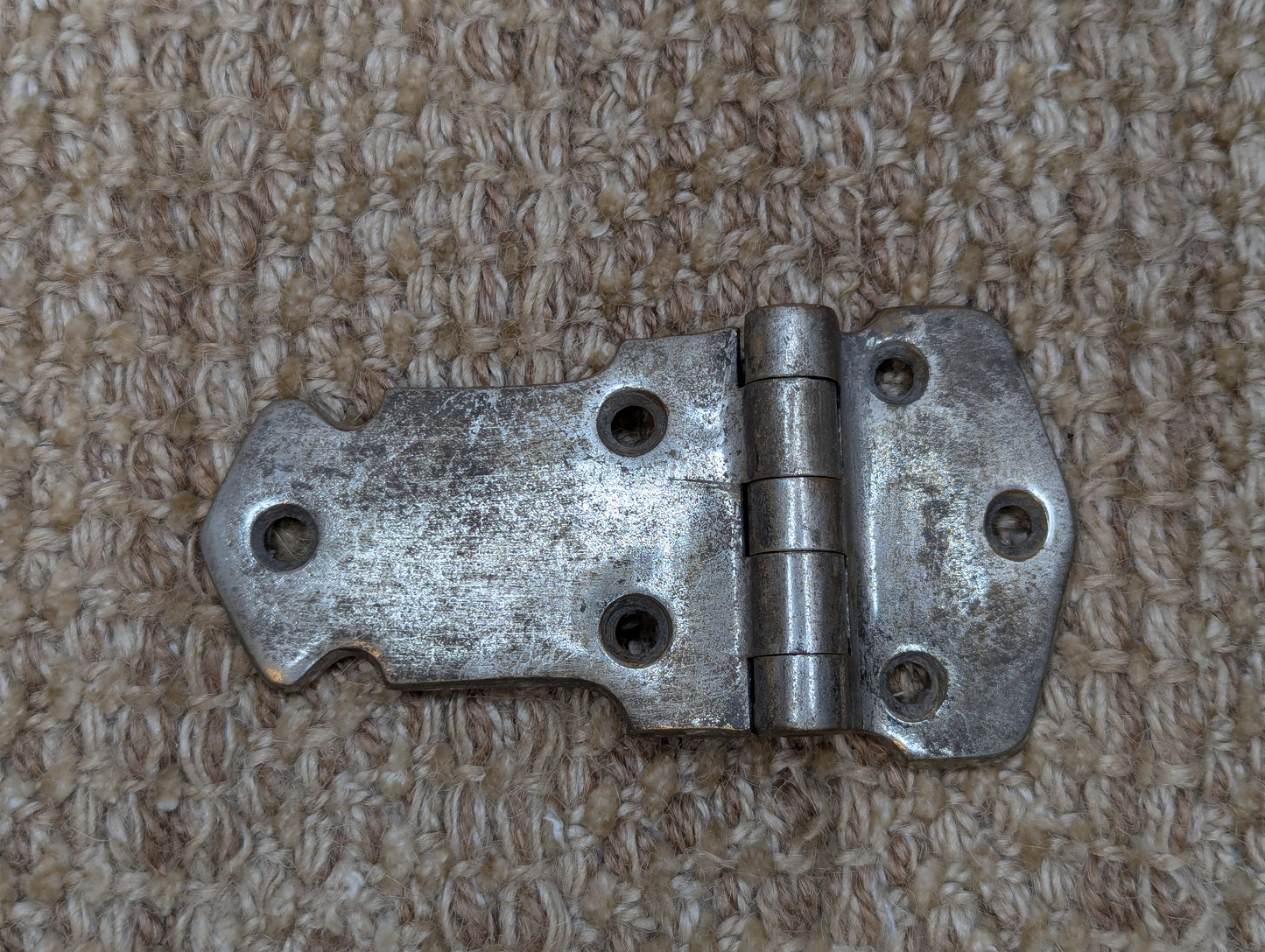 4 3/8" x 2 5/16" Antique Stamped Decorative OffSet Icebox Hinge #590