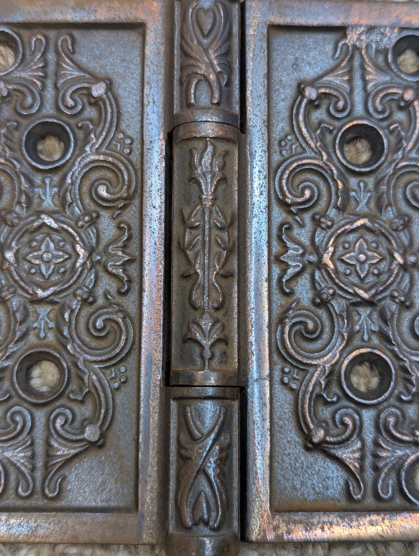 4" x 4" Russell & Erwin "Arabian" Antique Cast Iron Ball Tip Hinge Circa 1897
