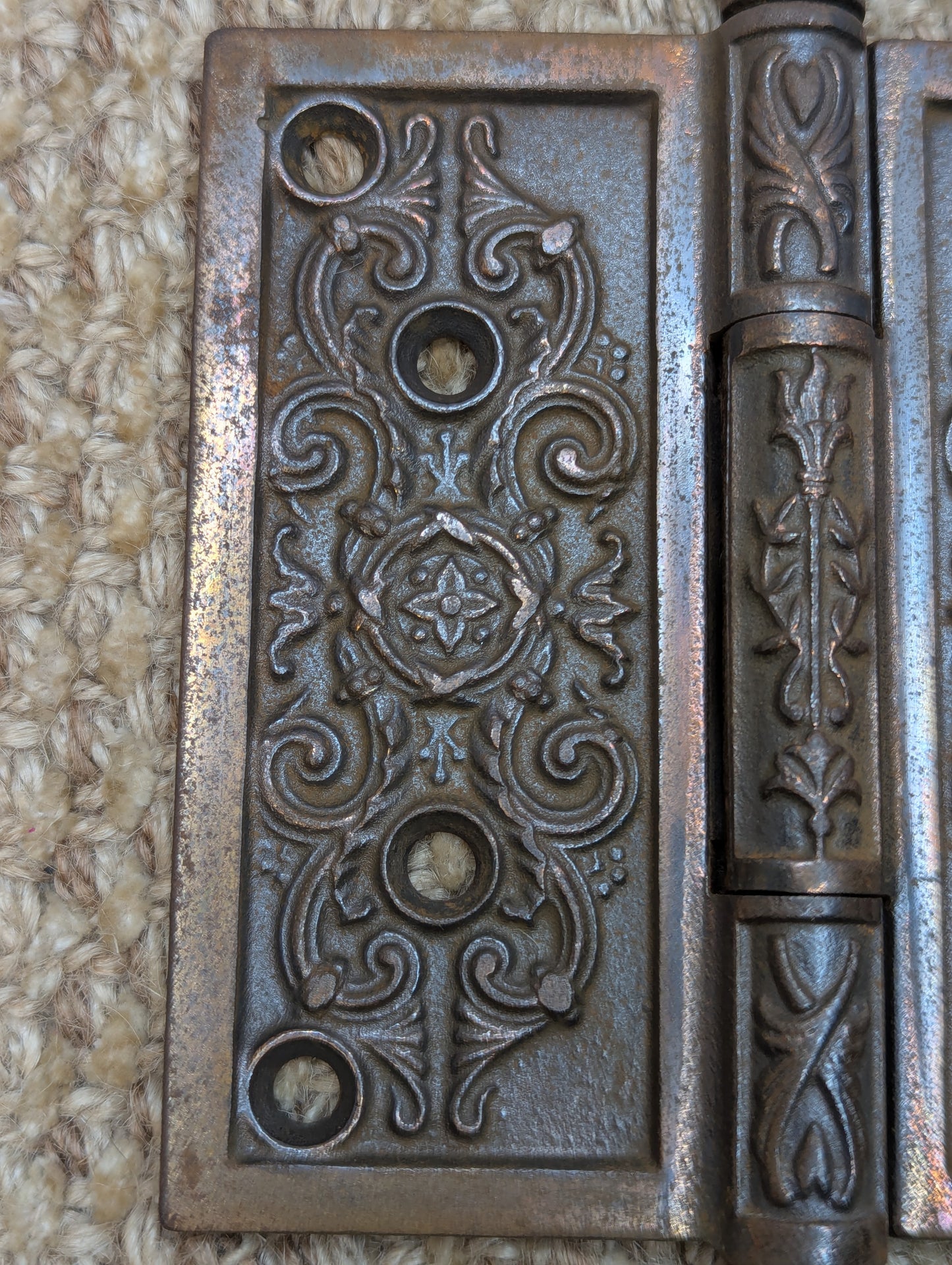 4" x 4" Russell & Erwin "Arabian" Antique Cast Iron Ball Tip Hinge Circa 1897