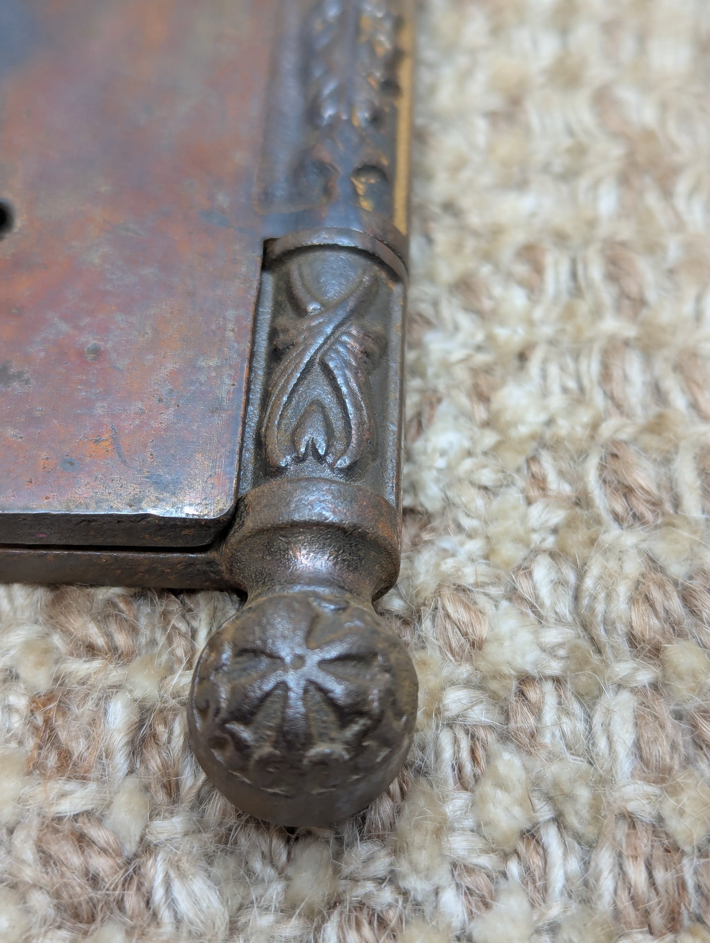 4" x 4" Russell & Erwin "Arabian" Antique Cast Iron Ball Tip Hinge Circa 1897