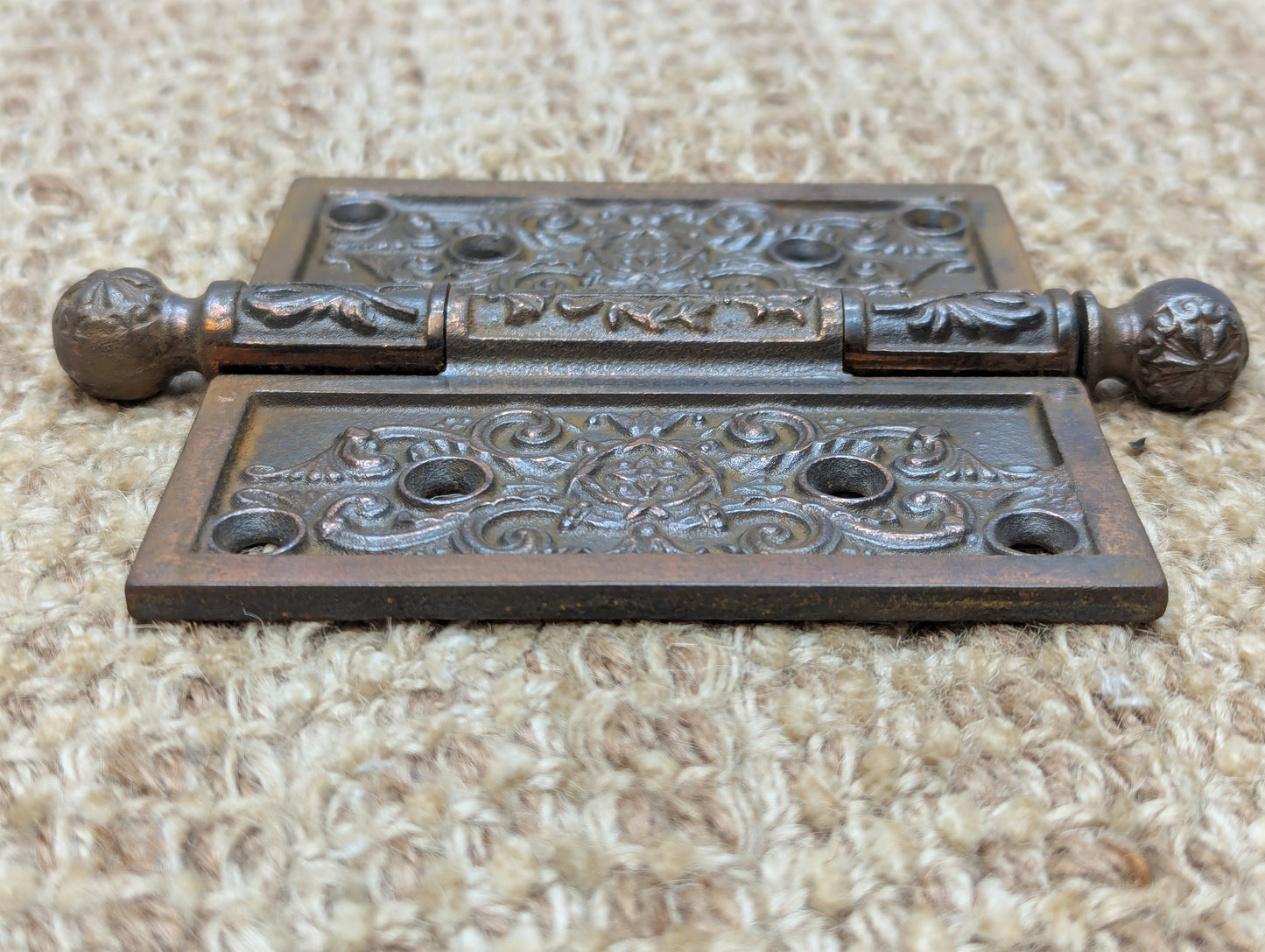 4" x 4" Russell & Erwin "Arabian" Antique Cast Iron Ball Tip Hinge Circa 1897