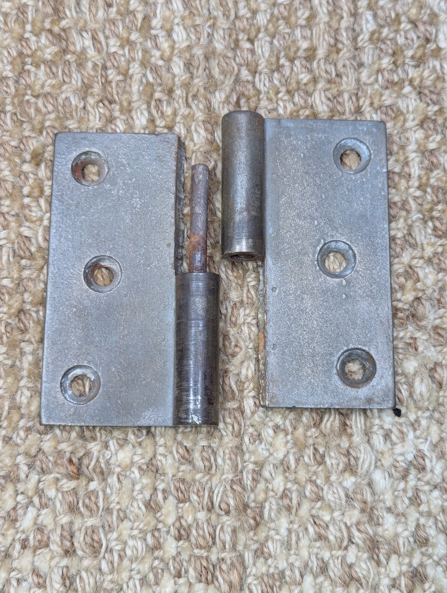 3 1/2" x 3 1/2" Antique Cast Iron Left Lift Off Hinge