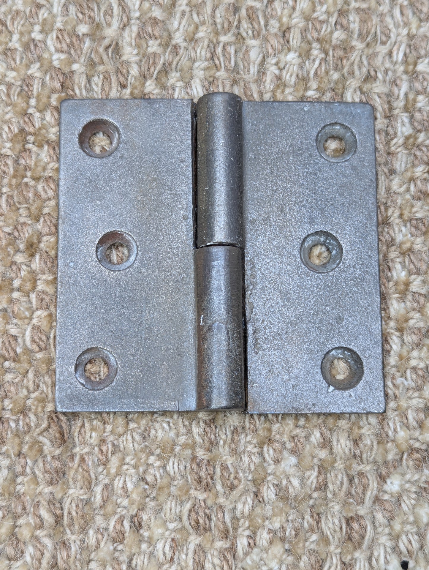 3 1/2" x 3 1/2" Antique Cast Iron Left Lift Off Hinge