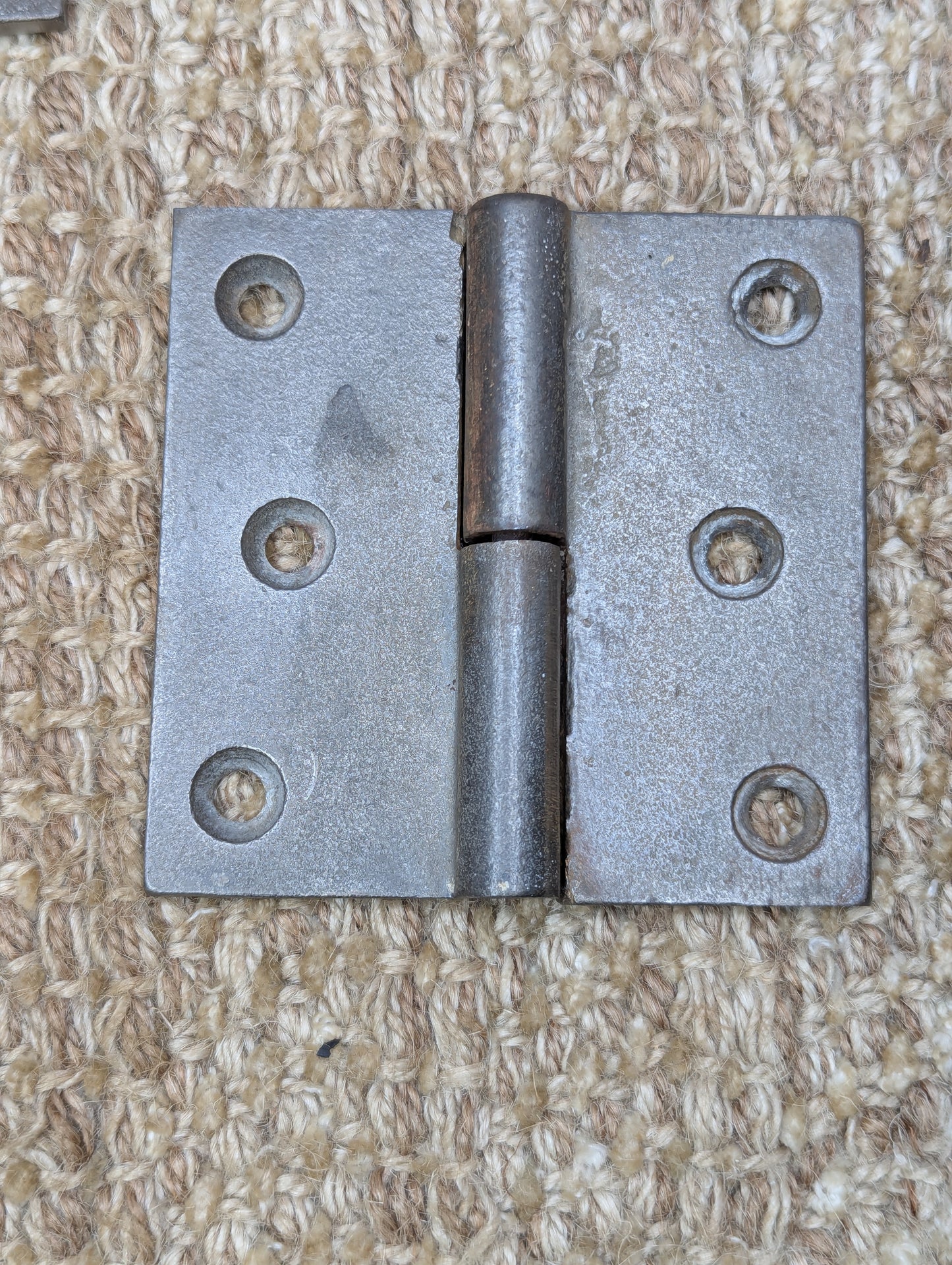3 1/2" x 3 1/2" Antique Cast Iron Left Lift Off Hinge