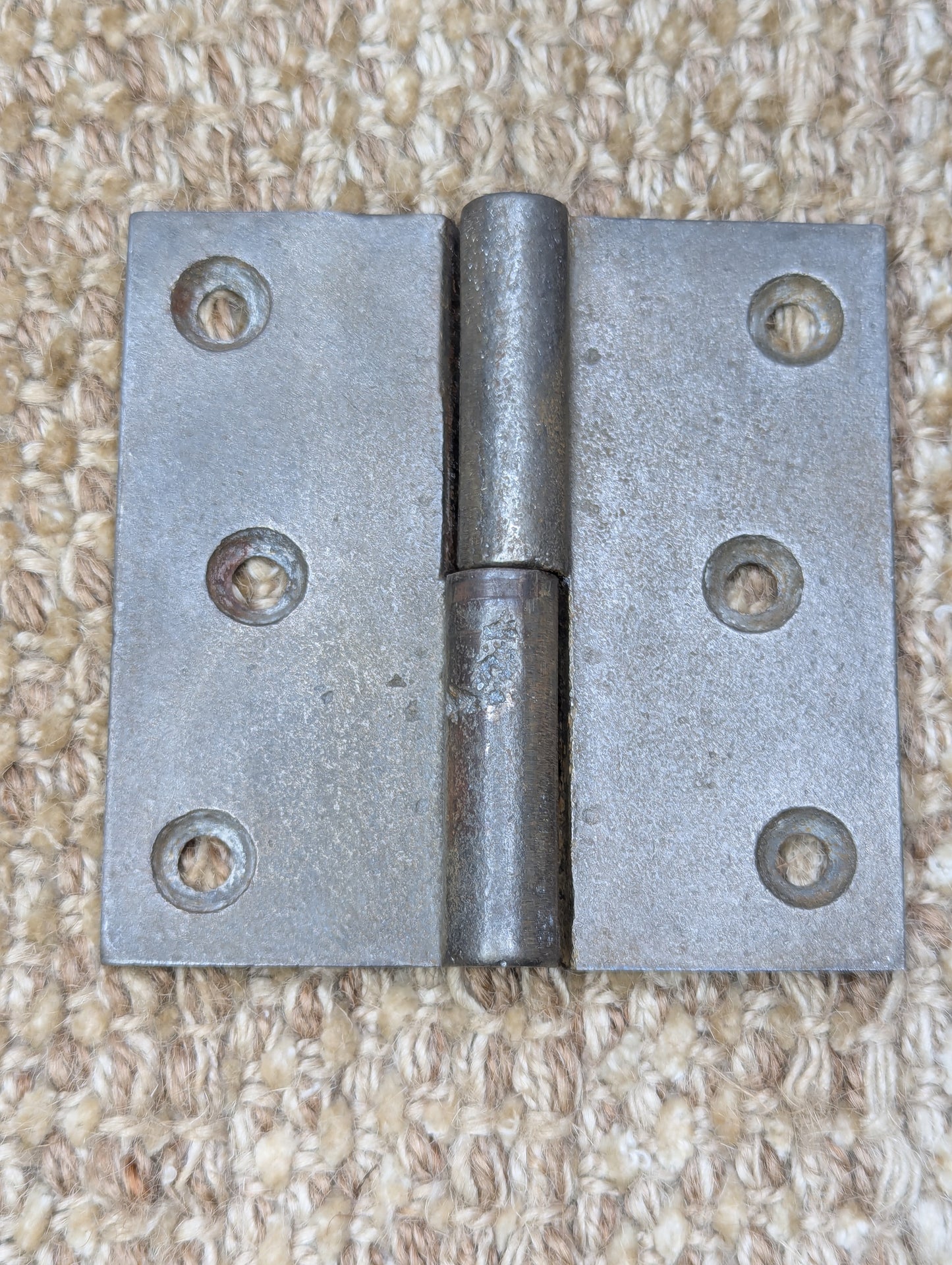 3 1/2" x 3 1/2" Antique Cast Iron Left Lift Off Hinge