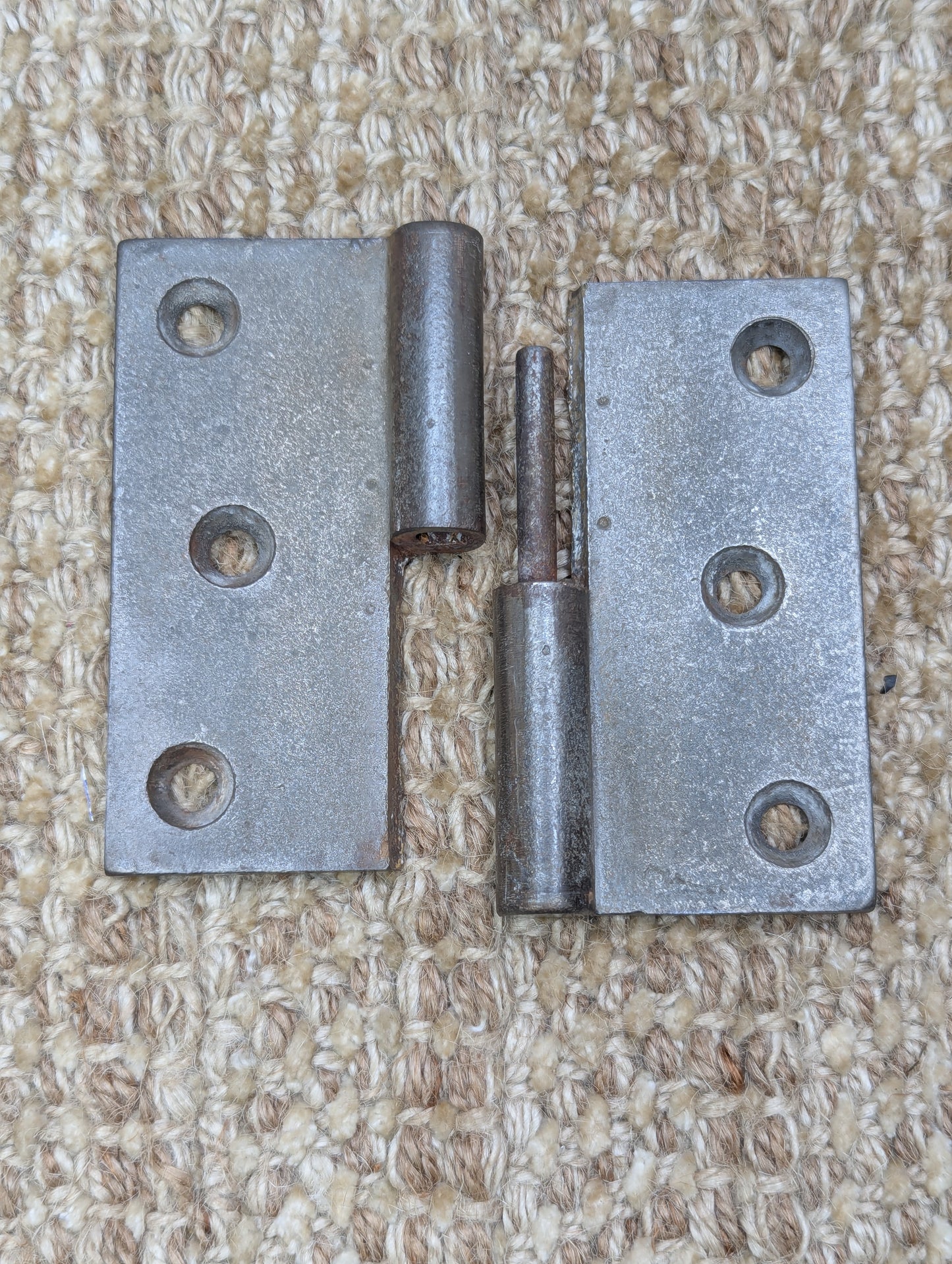 3 1/2" x 3 1/2" Antique Cast Iron Right Lift Off Hinge