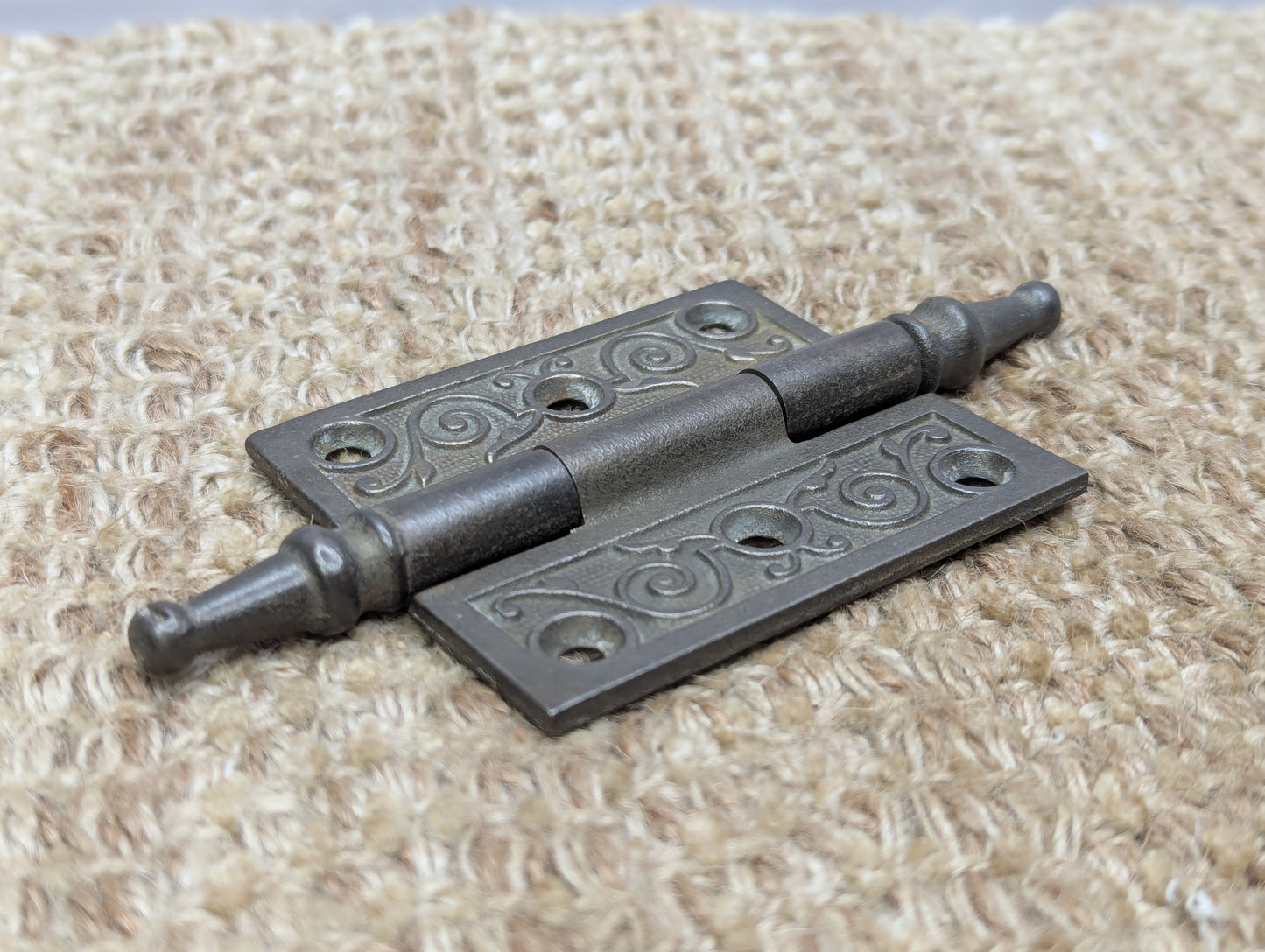 2 1/2" x 3" Antique Decorative Cast Iron Steeple Tip Hinge