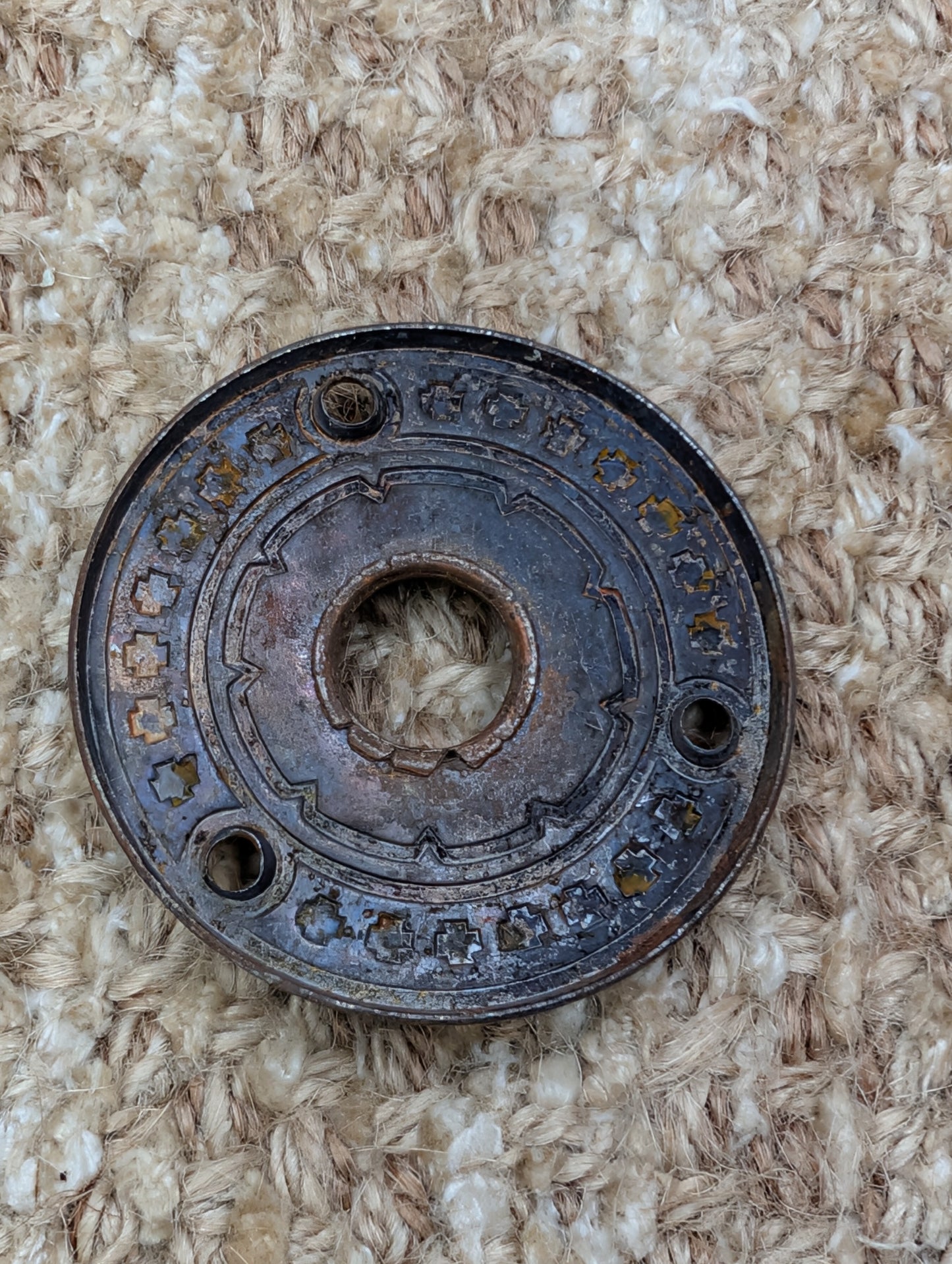 2" Antique Decorative Brass Plated Steel Rosette Escutcheon For Door Knob