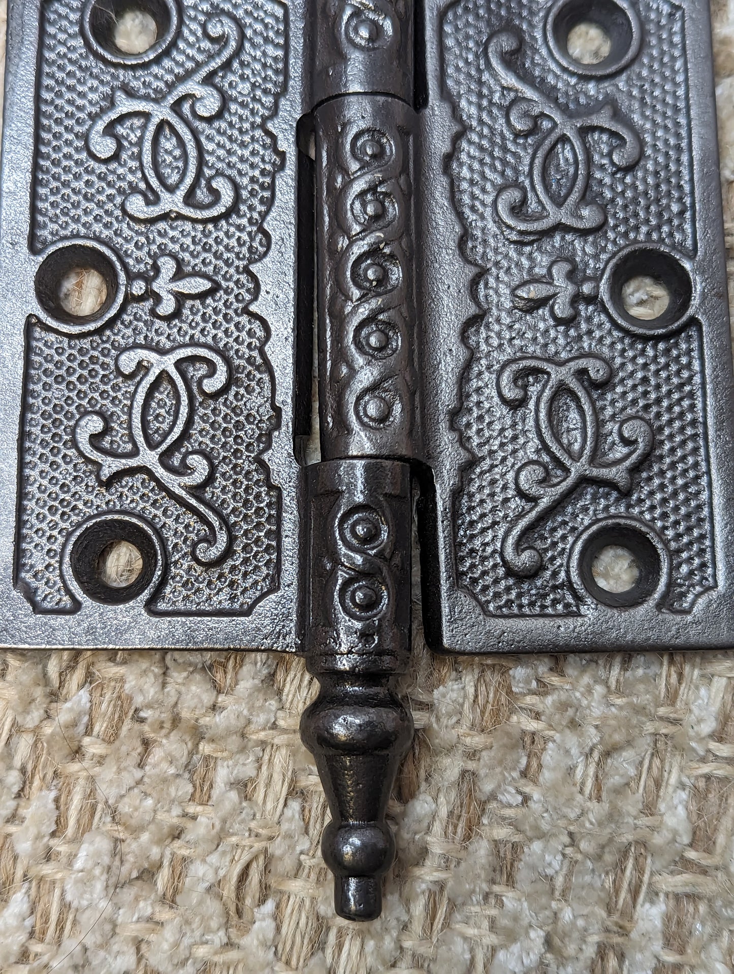 3 1/2" x 3 1/2" Antique Ornate Cast Iron Steeple Hinge