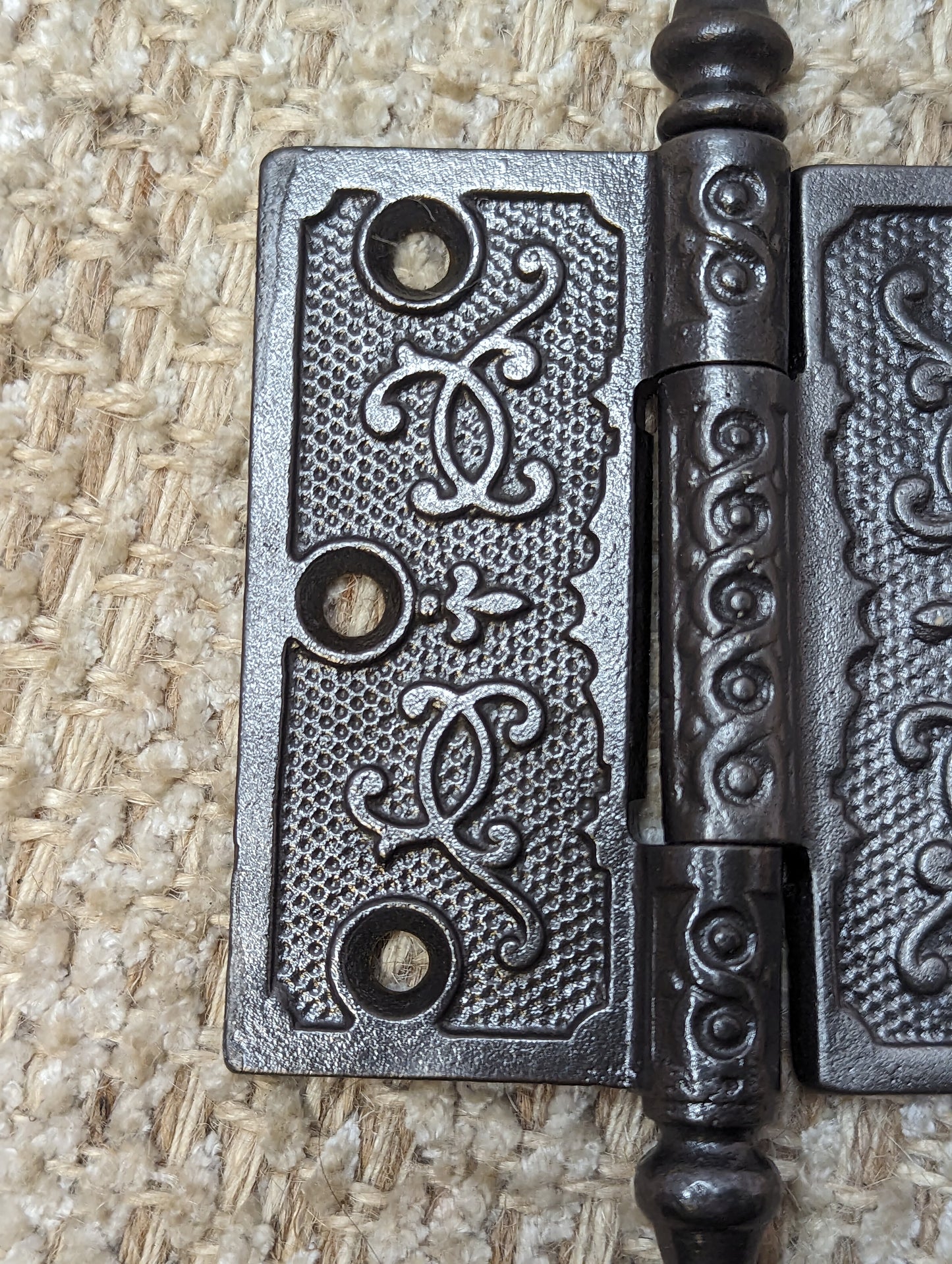 3 1/2" x 3 1/2" Antique Ornate Cast Iron Steeple Hinge