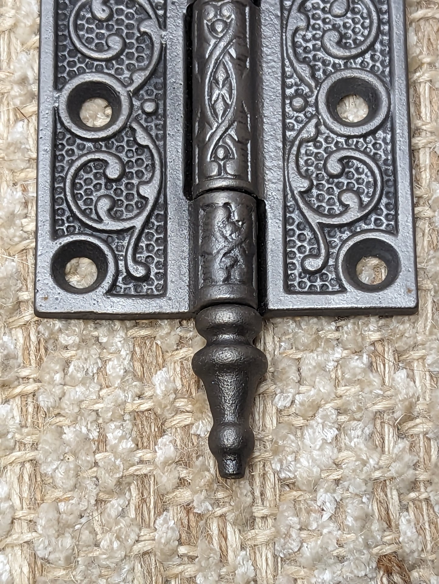 2 1/2" x 3" Antique Ornate Cast Iron Steeple Hinge