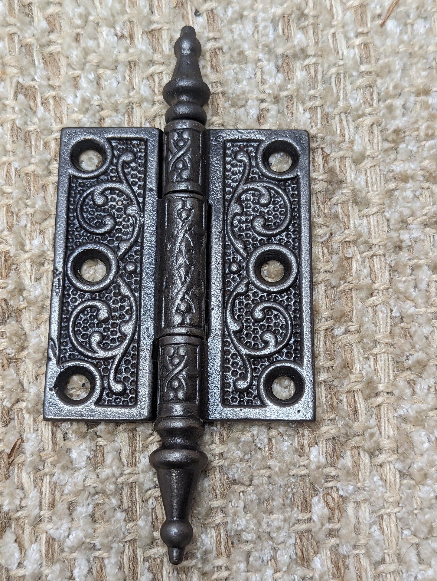 2 1/2" x 3" Antique Ornate Cast Iron Steeple Hinge