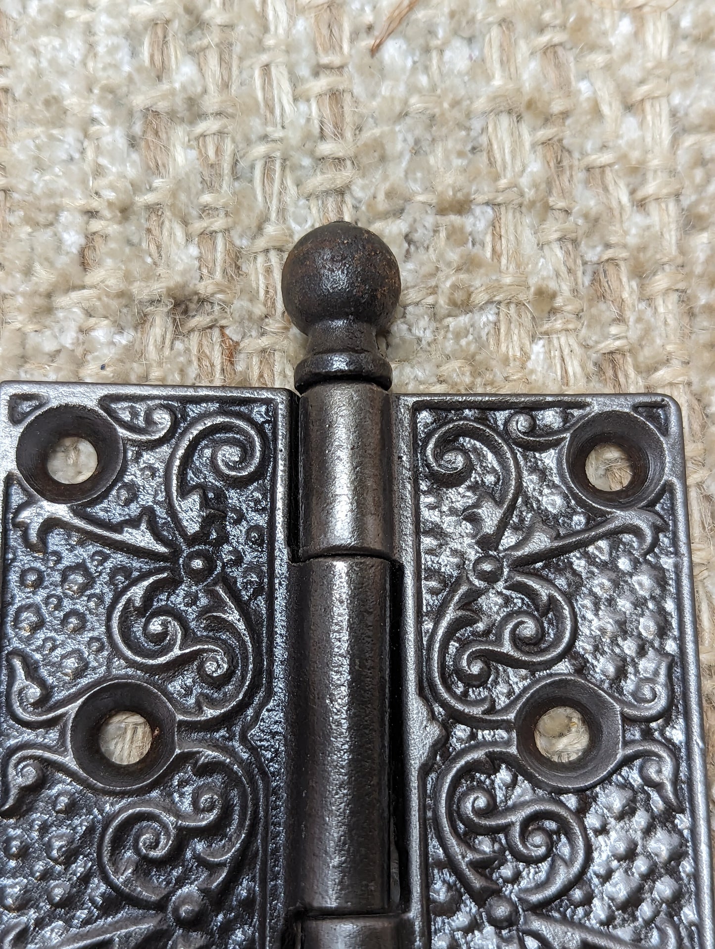 3" x 3" Antique Ornate Cast Iron Ball Tip Hinge