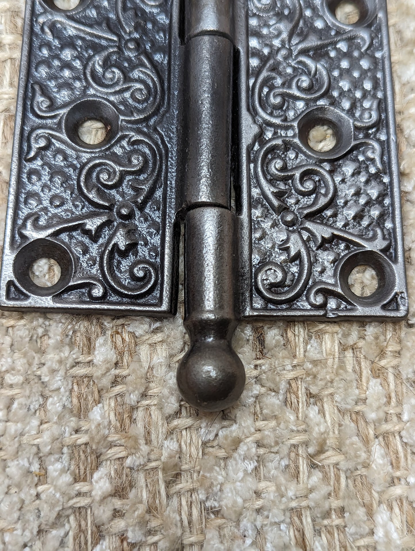 3" x 3" Antique Ornate Cast Iron Ball Tip Hinge