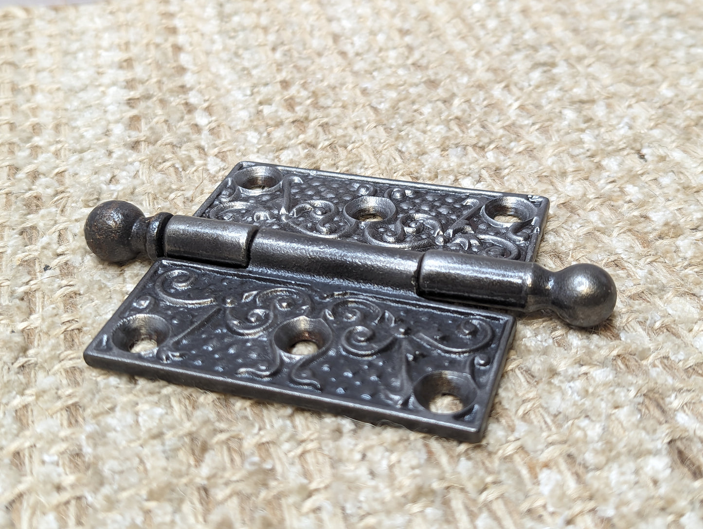 3" x 3" Antique Ornate Cast Iron Ball Tip Hinge