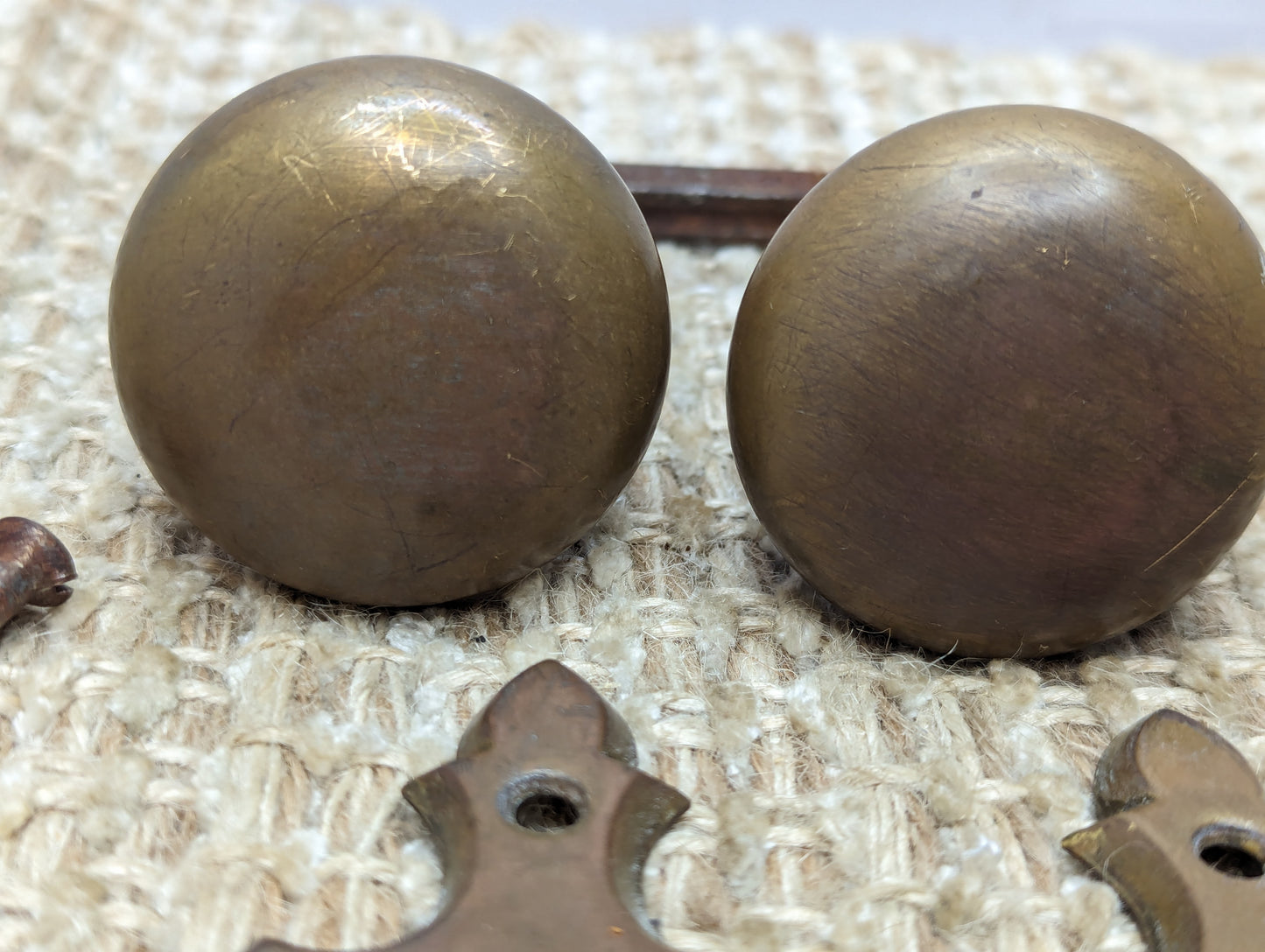 Antique Stamped Brass Door Knobs and Door Plates Set With Latch