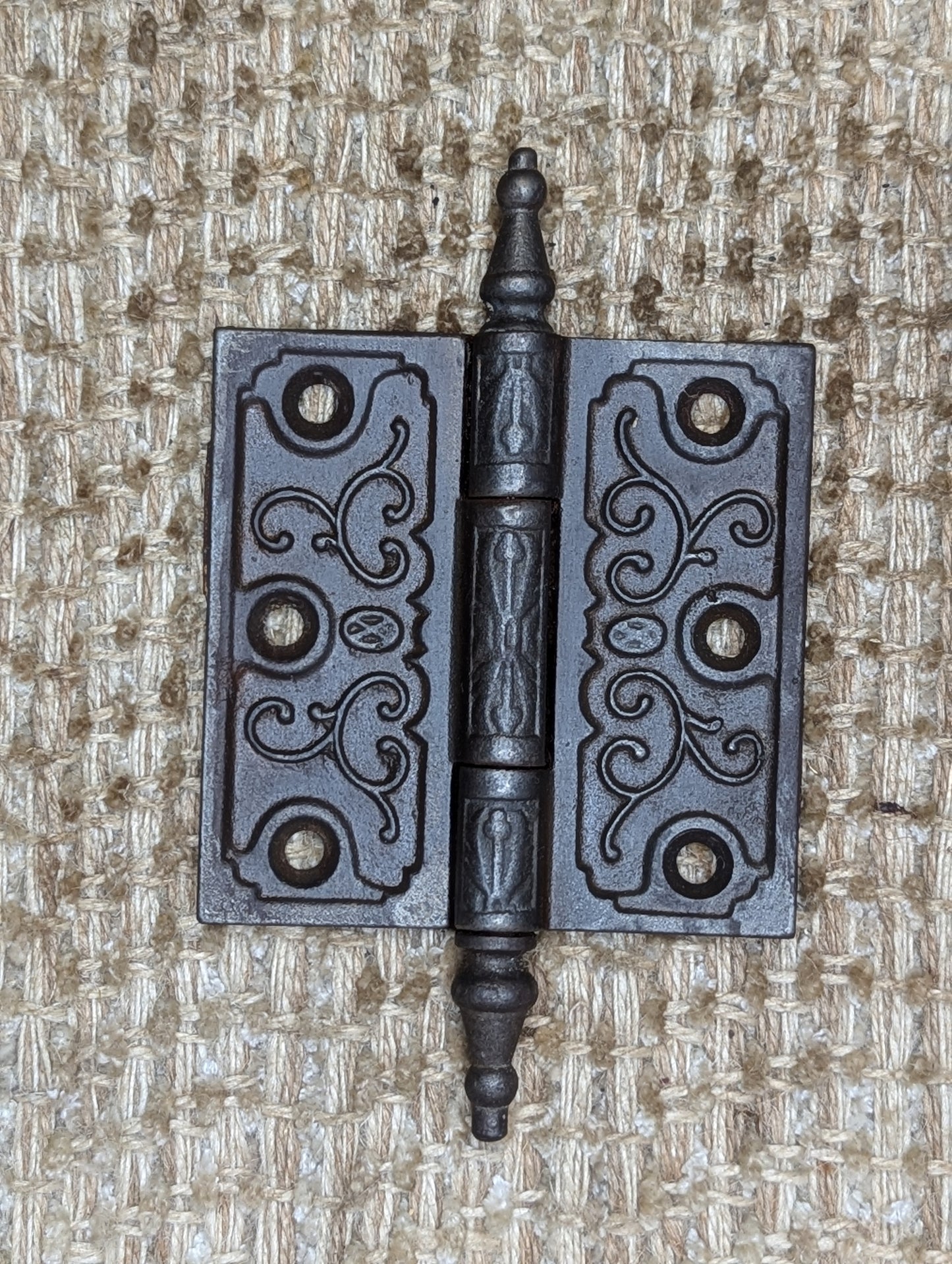 3 1/2" x 3 1/2" Antique Decorative Cast Iron Steeple Tip Hinge