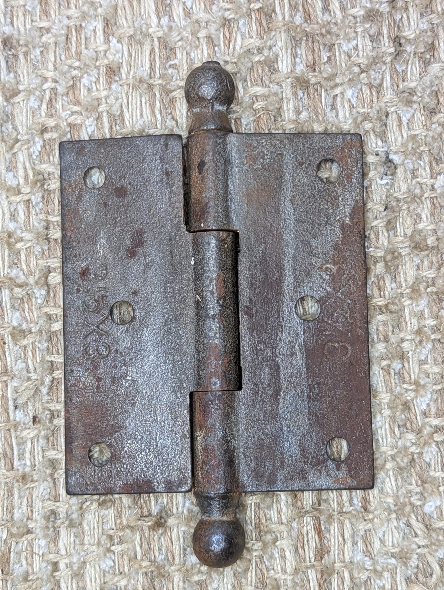 3" x 3 1/2" Antique Decorative Cast Iron Ball Tip Hinge