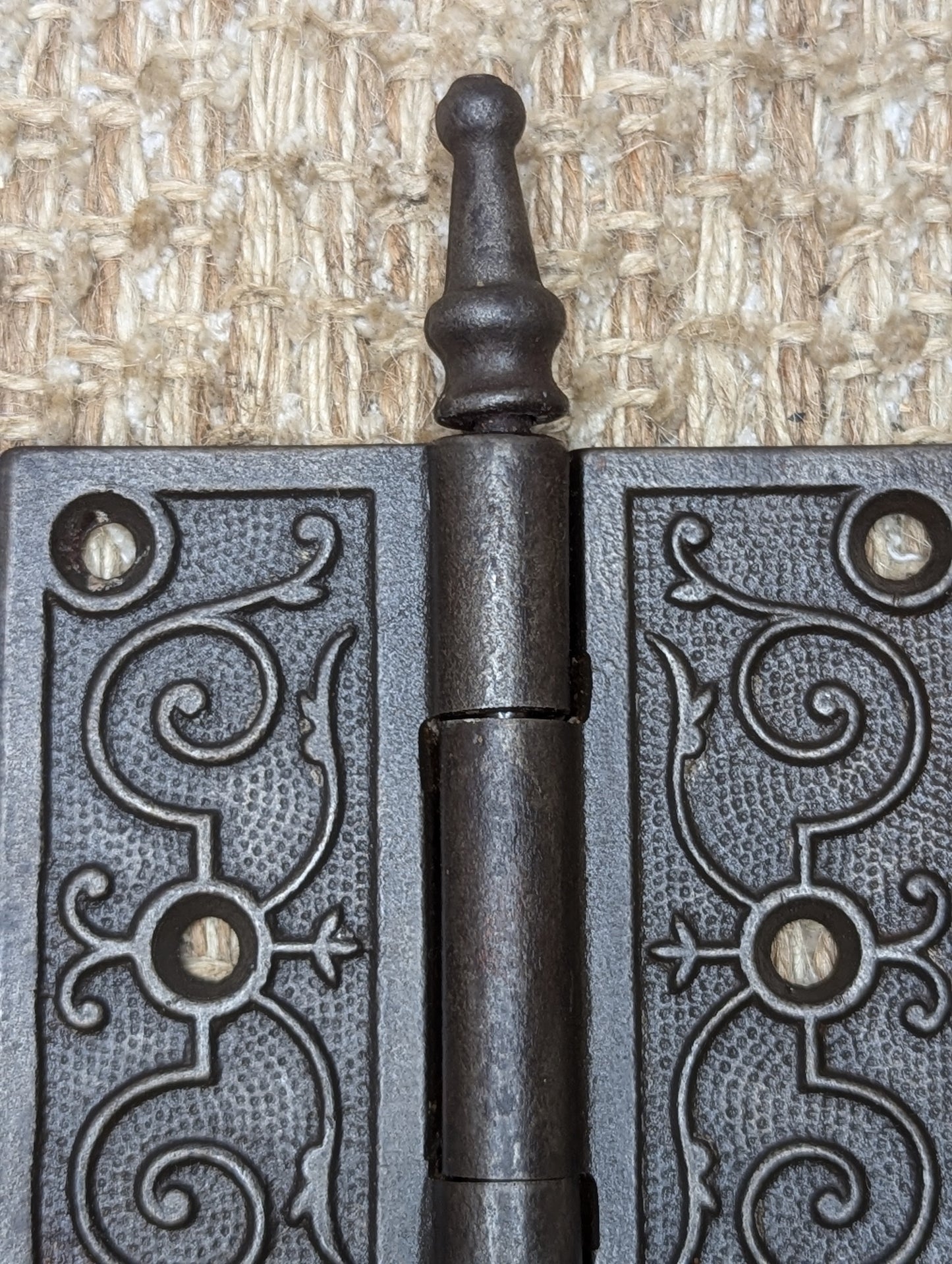 3 1/2" x 3 1/2 " Antique Decorative Cast Iron Steeple Tip Hinge