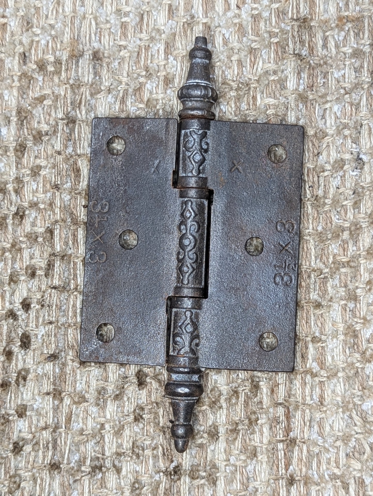 3" x 3 1/2" Antique Decorative Cast Iron Steeple Tip Hinge