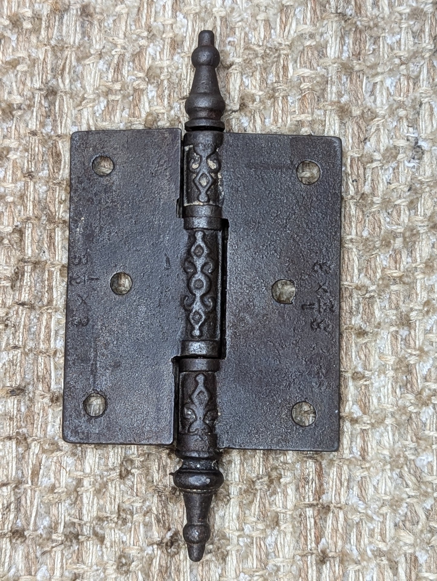 3" x 3 1/2" Antique Decorative Cast Iron Steeple Tip Hinge