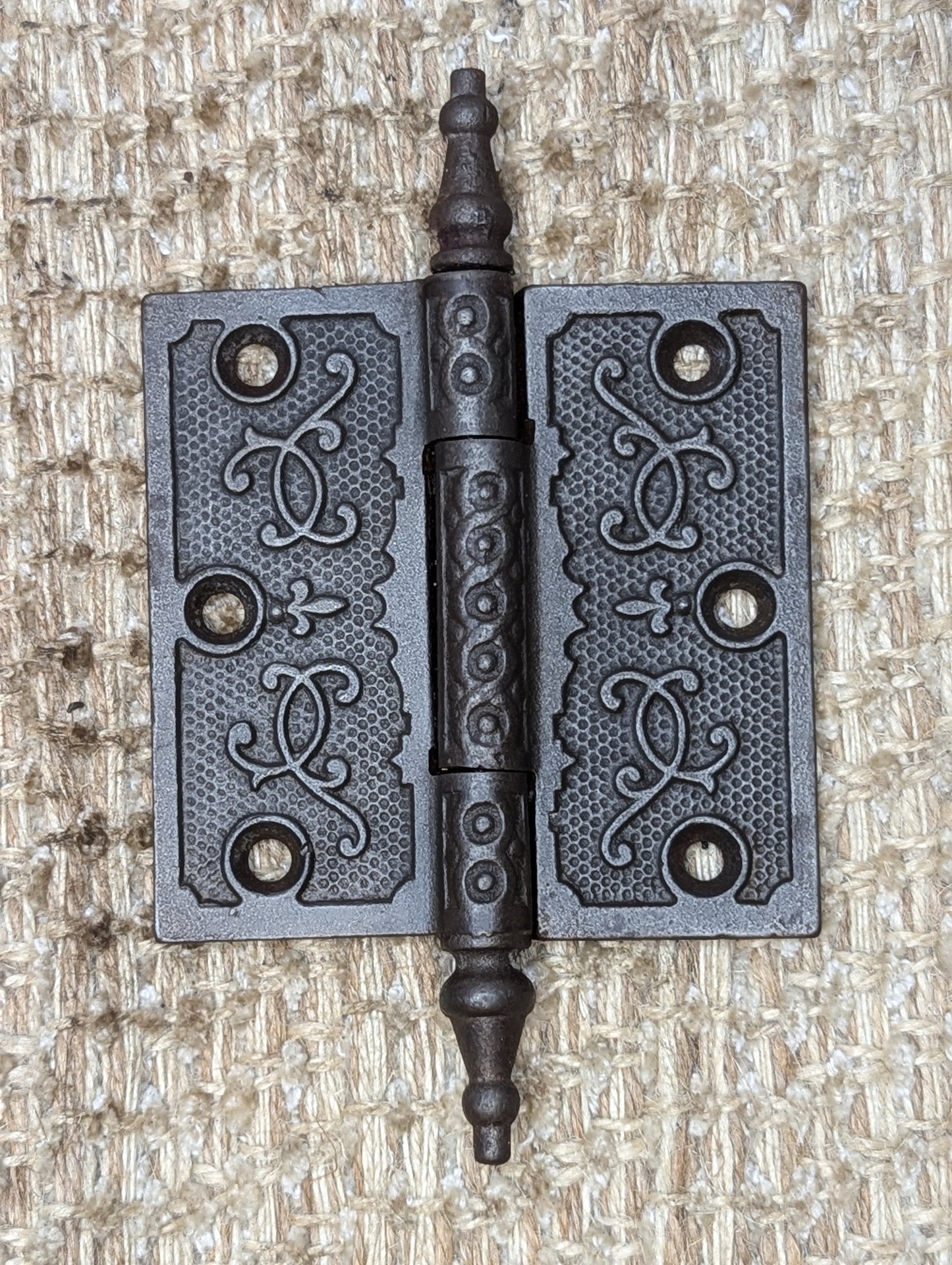 3 1/2" x 3 1/2" Antique Decorative Cast Iron Steeple Tip Hinge