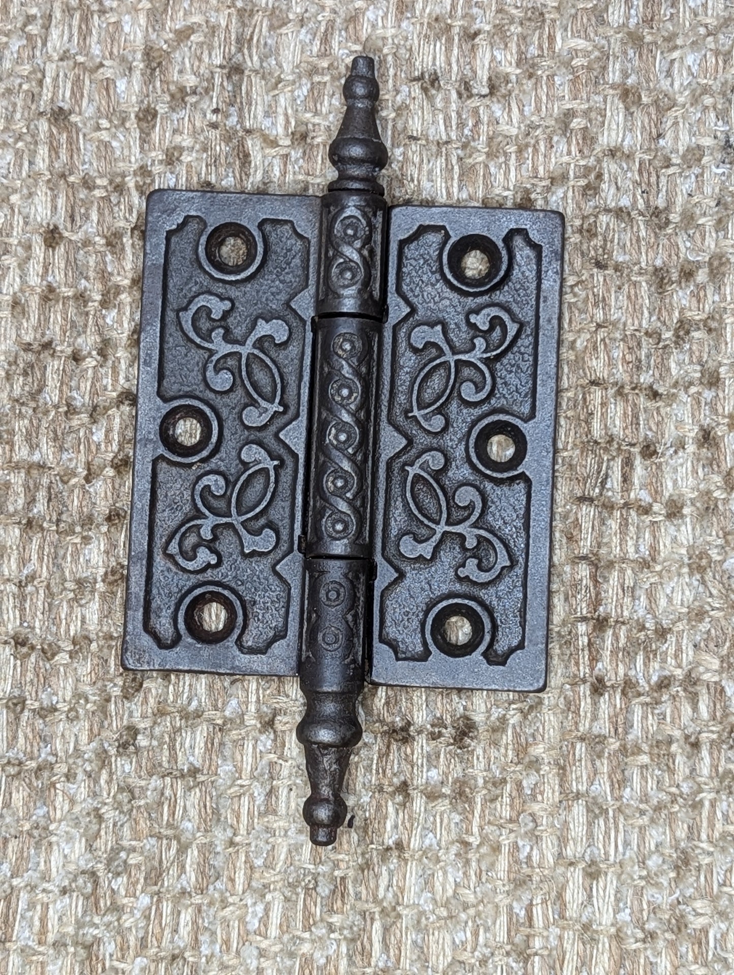 3 1/2" x 4" Antique Decorative Cast Iron Steeple Tip Hinge