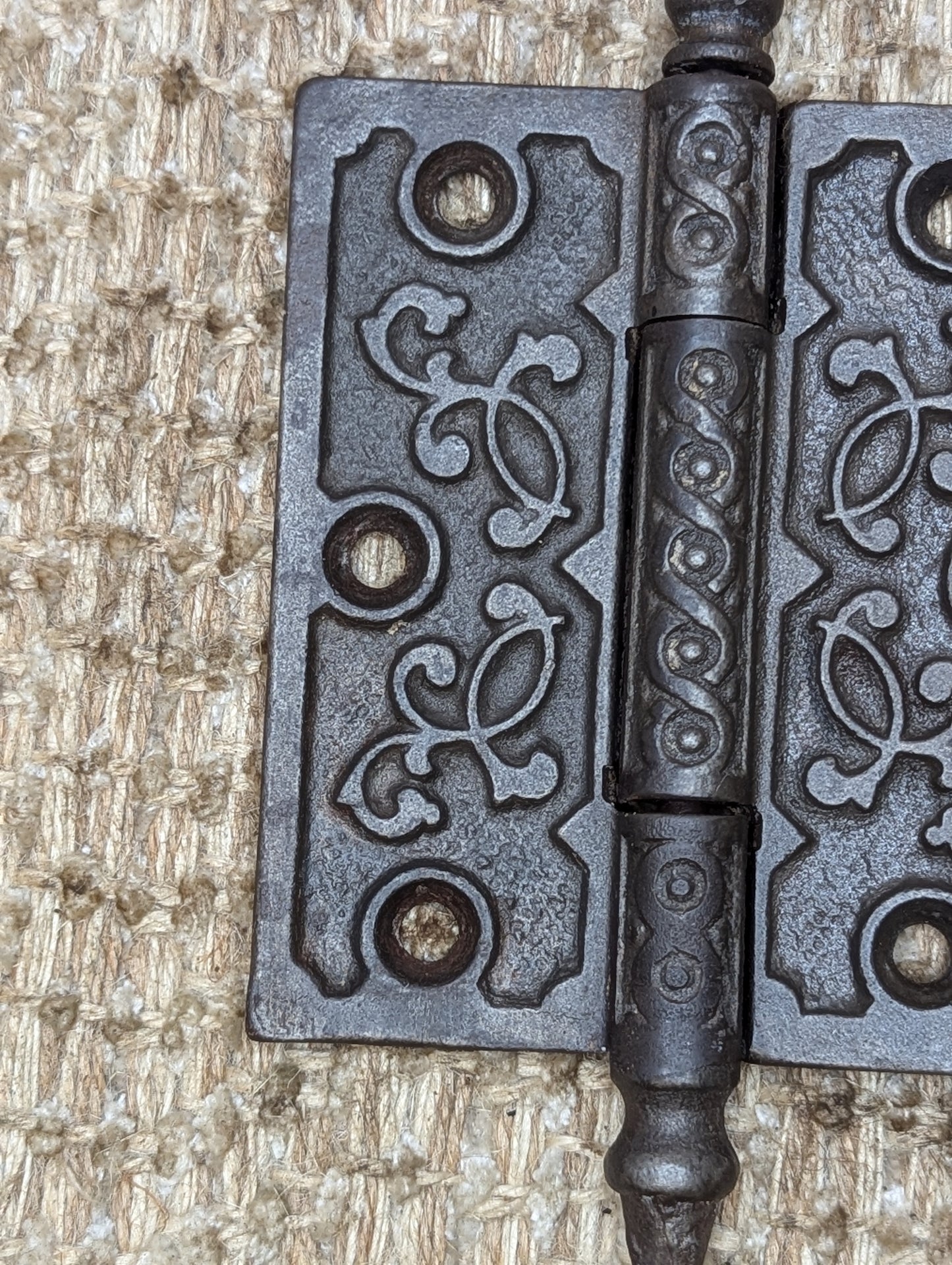 3 1/2" x 4" Antique Decorative Cast Iron Steeple Tip Hinge