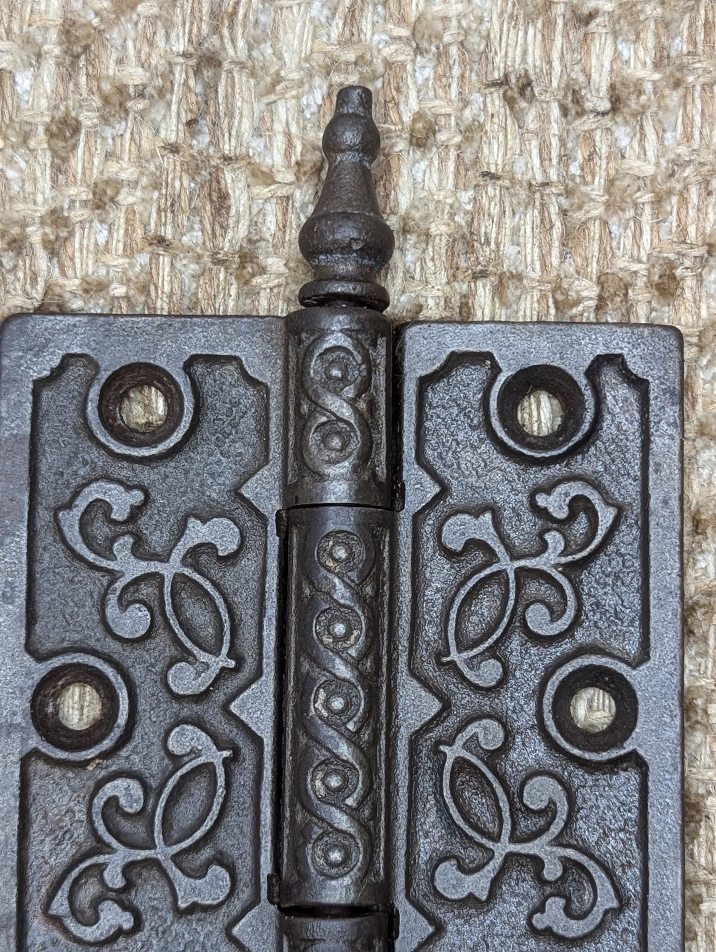 3 1/2" x 4" Antique Decorative Cast Iron Steeple Tip Hinge